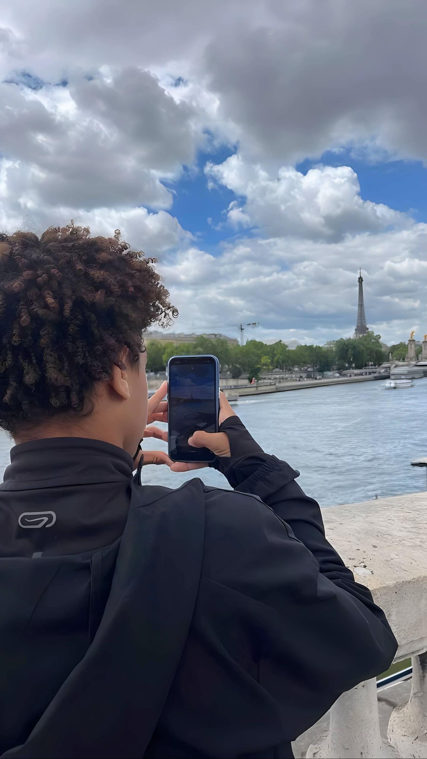 @𝑳𝒐𝒘𝒏'🇨🇫