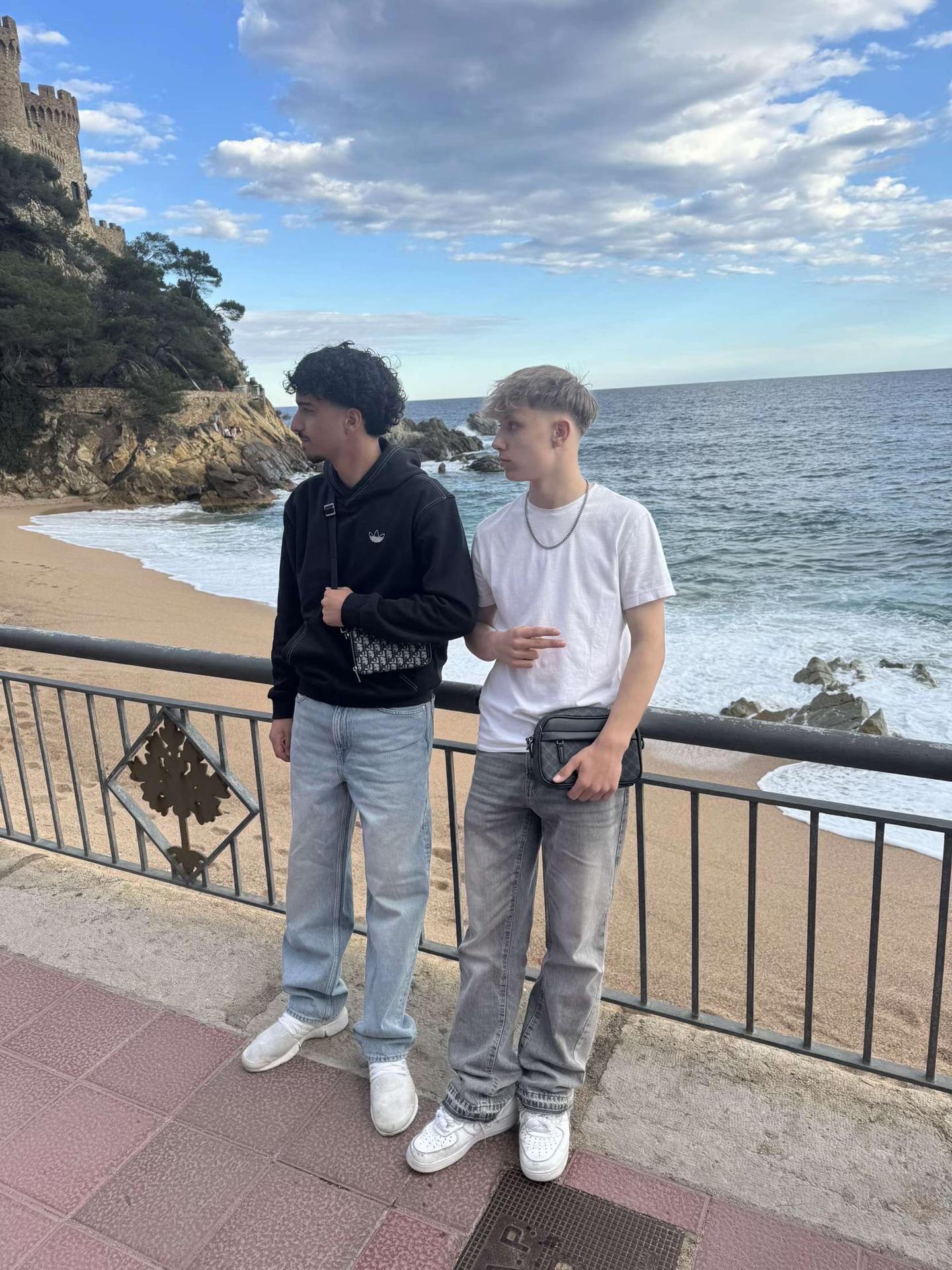 @๐