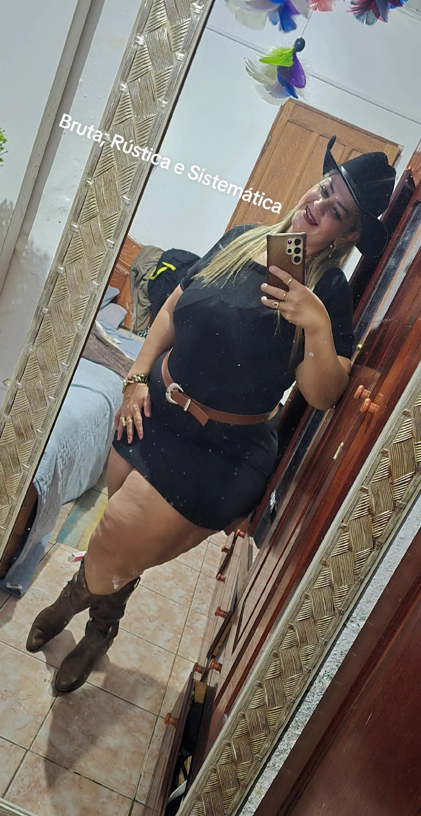 @Monique Rabelo.