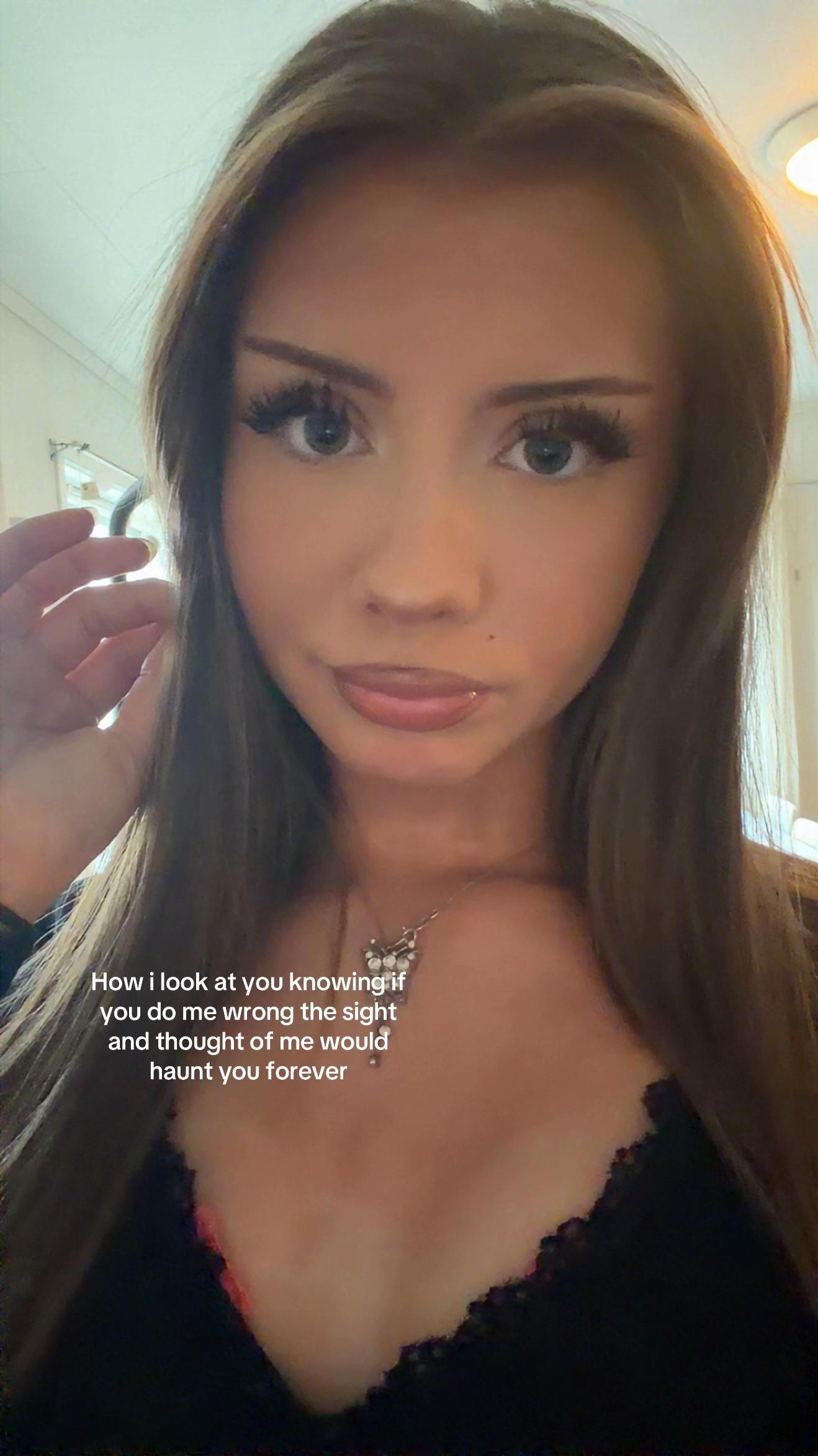 @VICTORIA GUNDERSEN