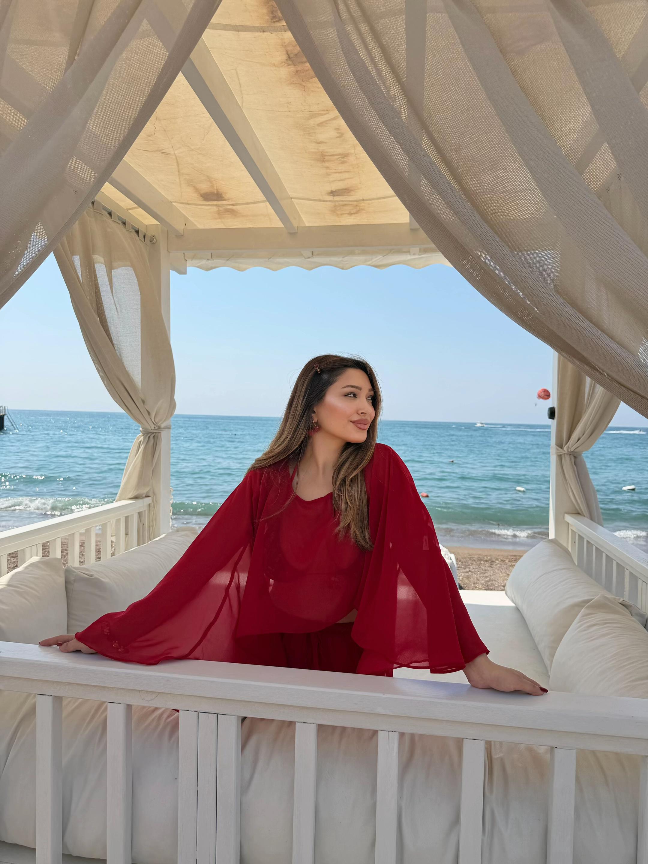 @hazal_demir_
