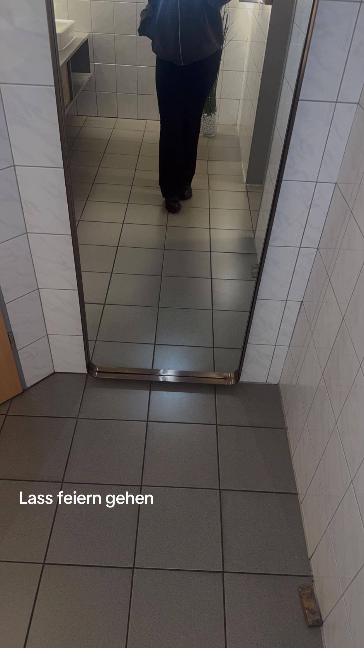 @✝️