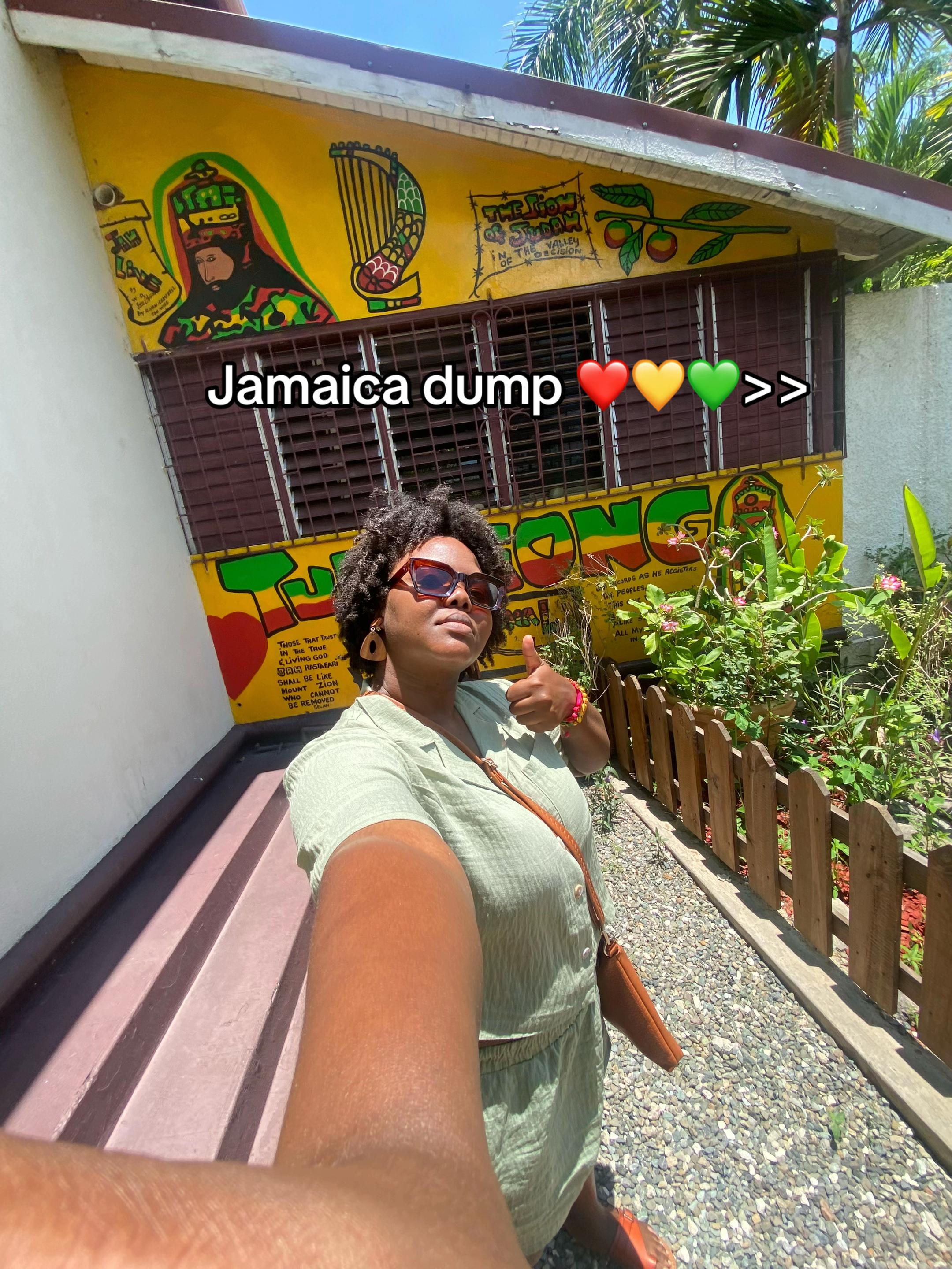 @juania auguste