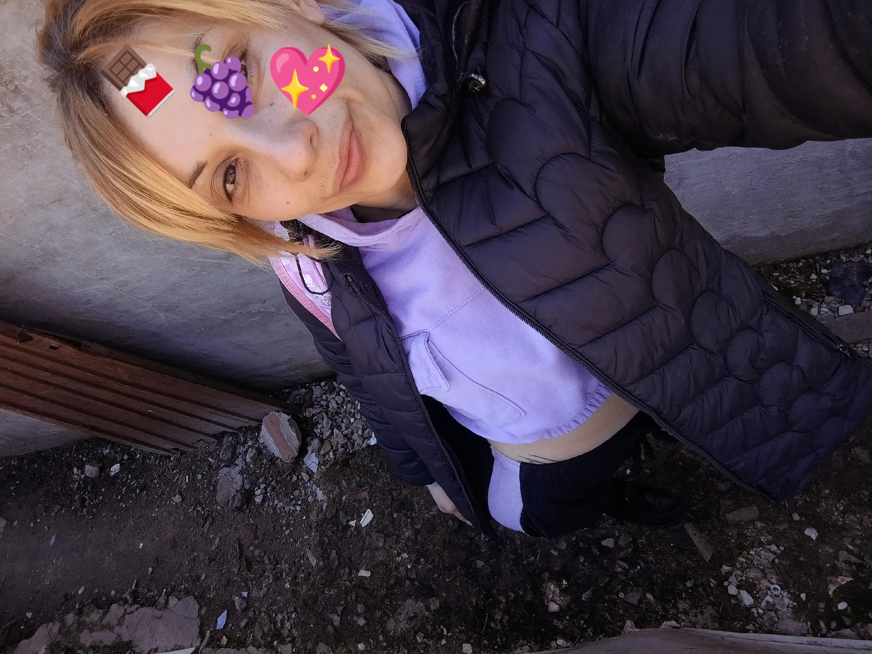 @👸🏼💣