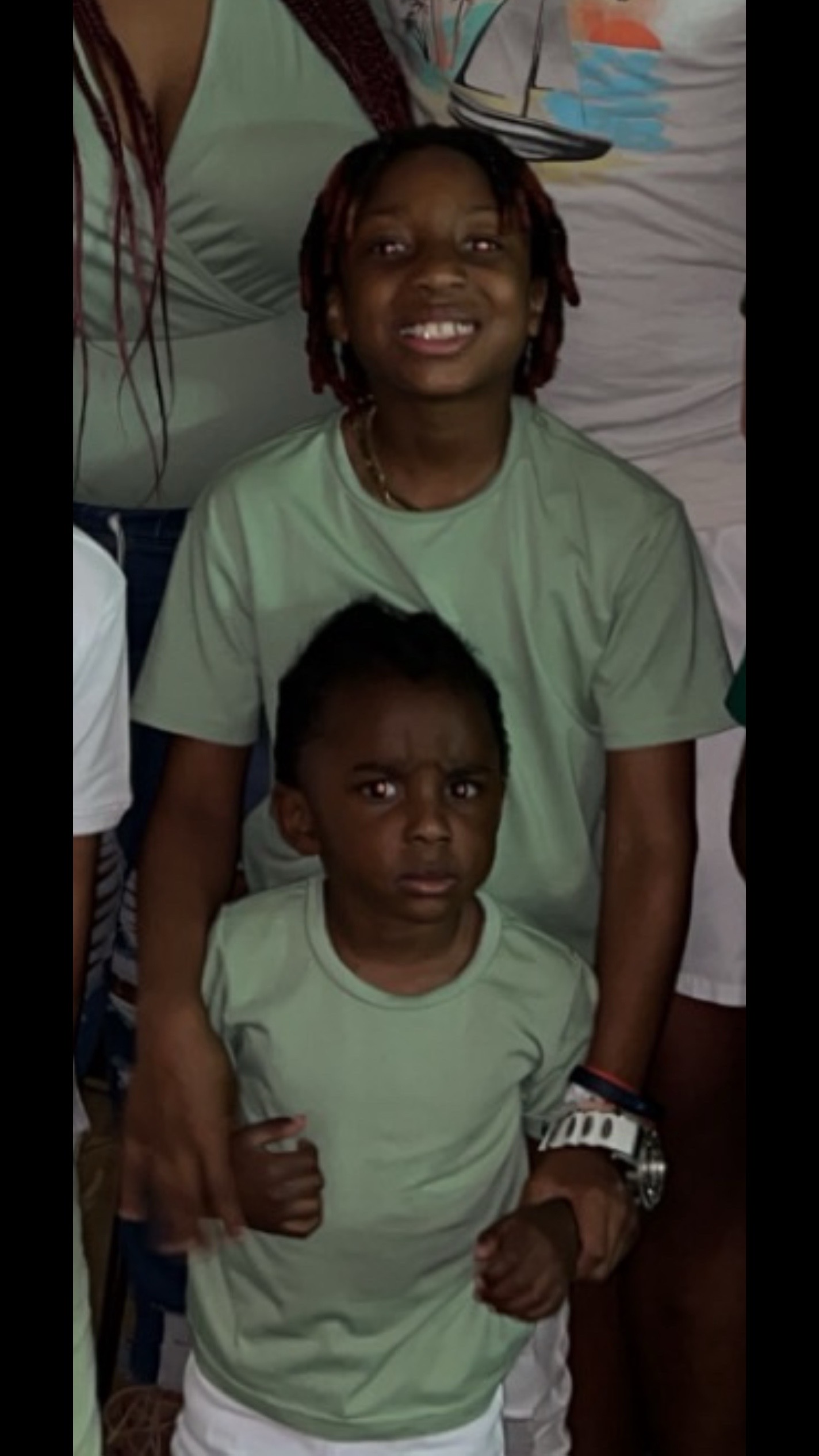@iiamgoldentwixx