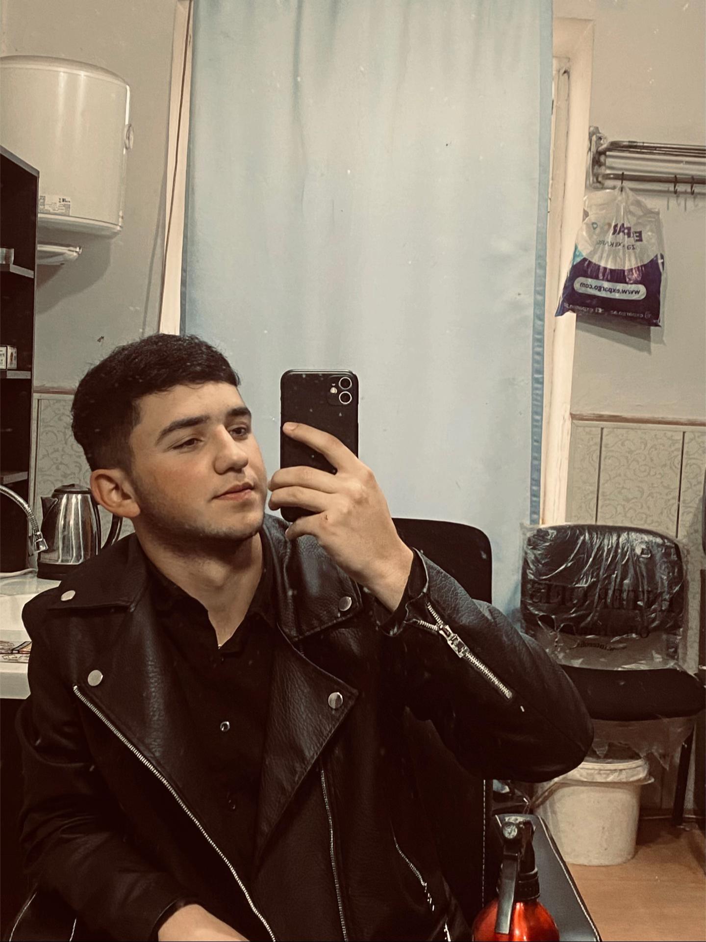@Syzn.