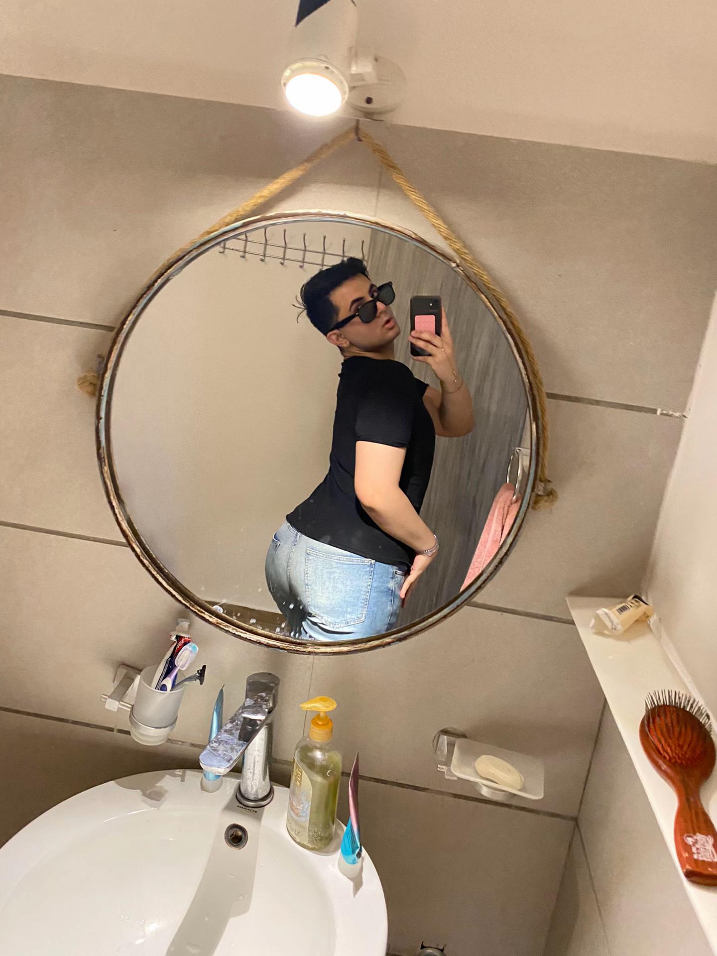 @R O M Y