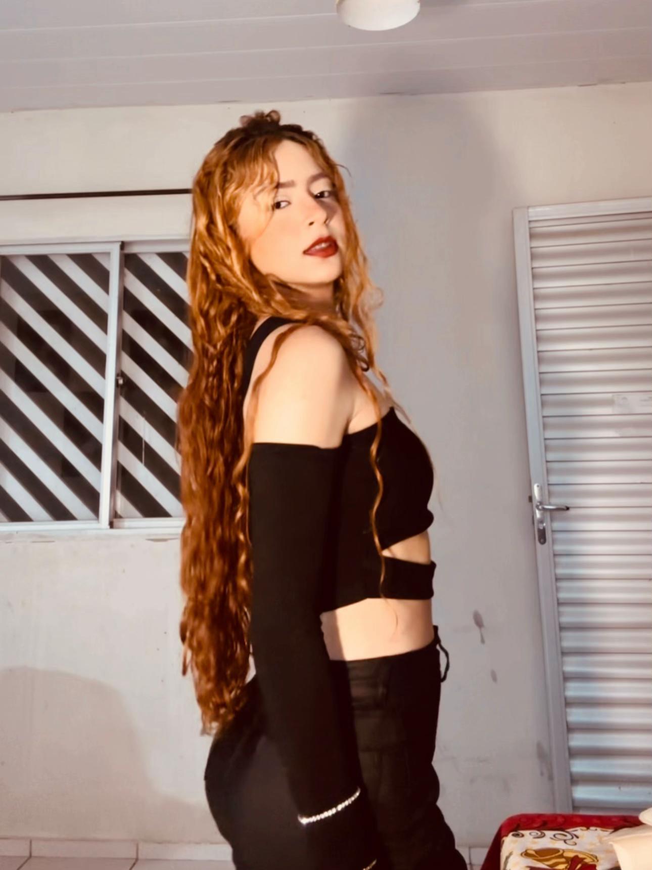 @uma_ruiva_ai