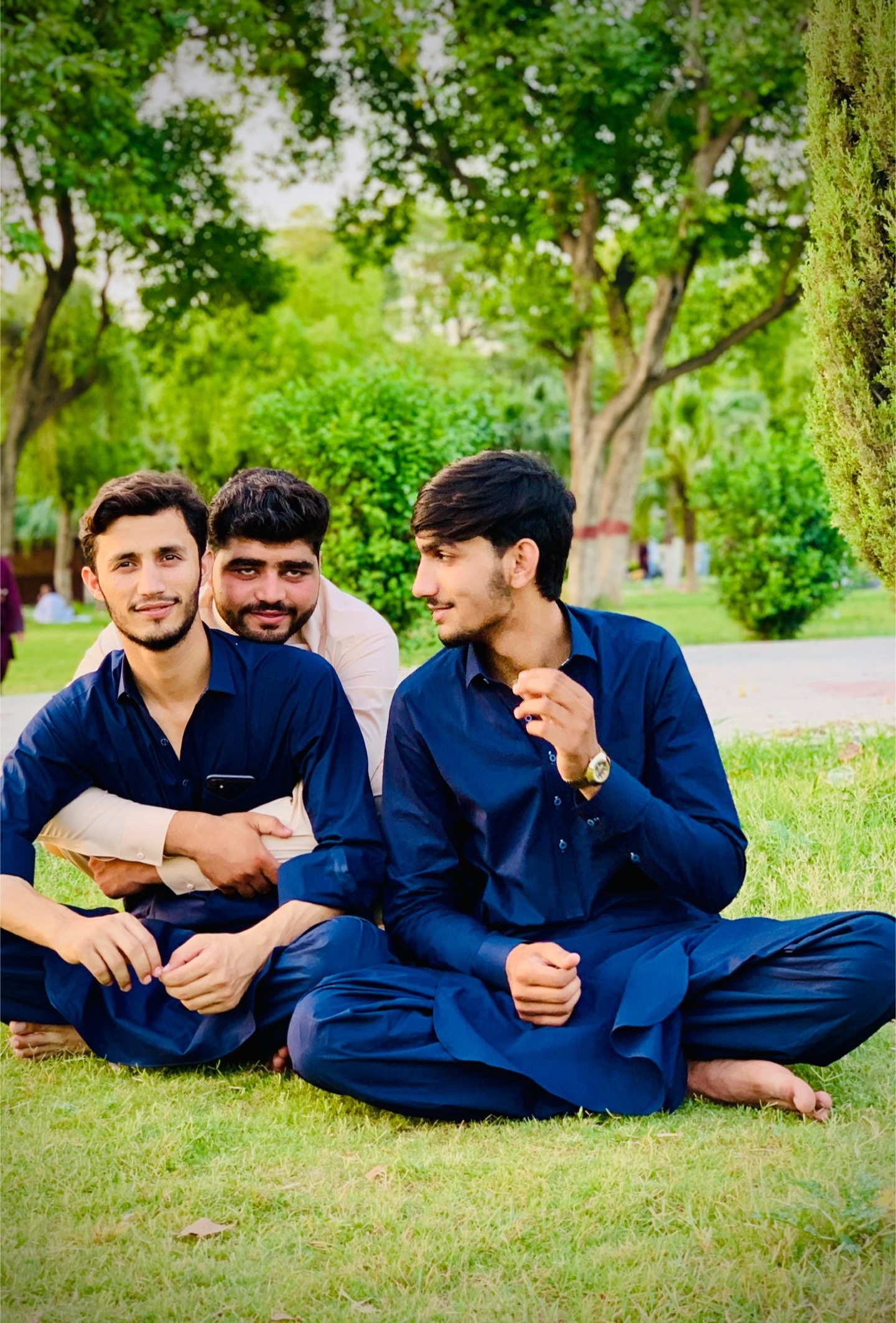 @SHAH G 1996💯🦅