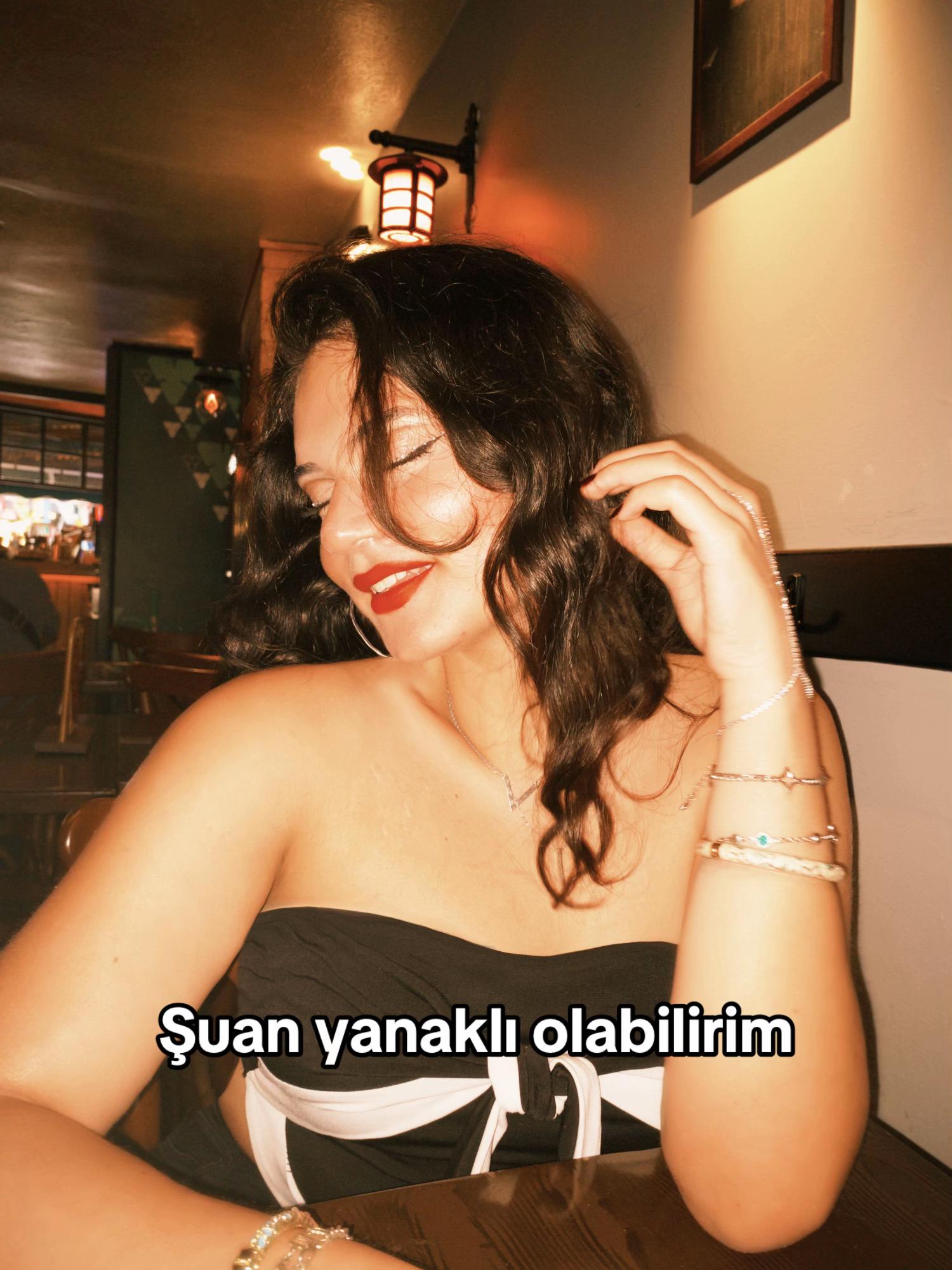@ayeebusee