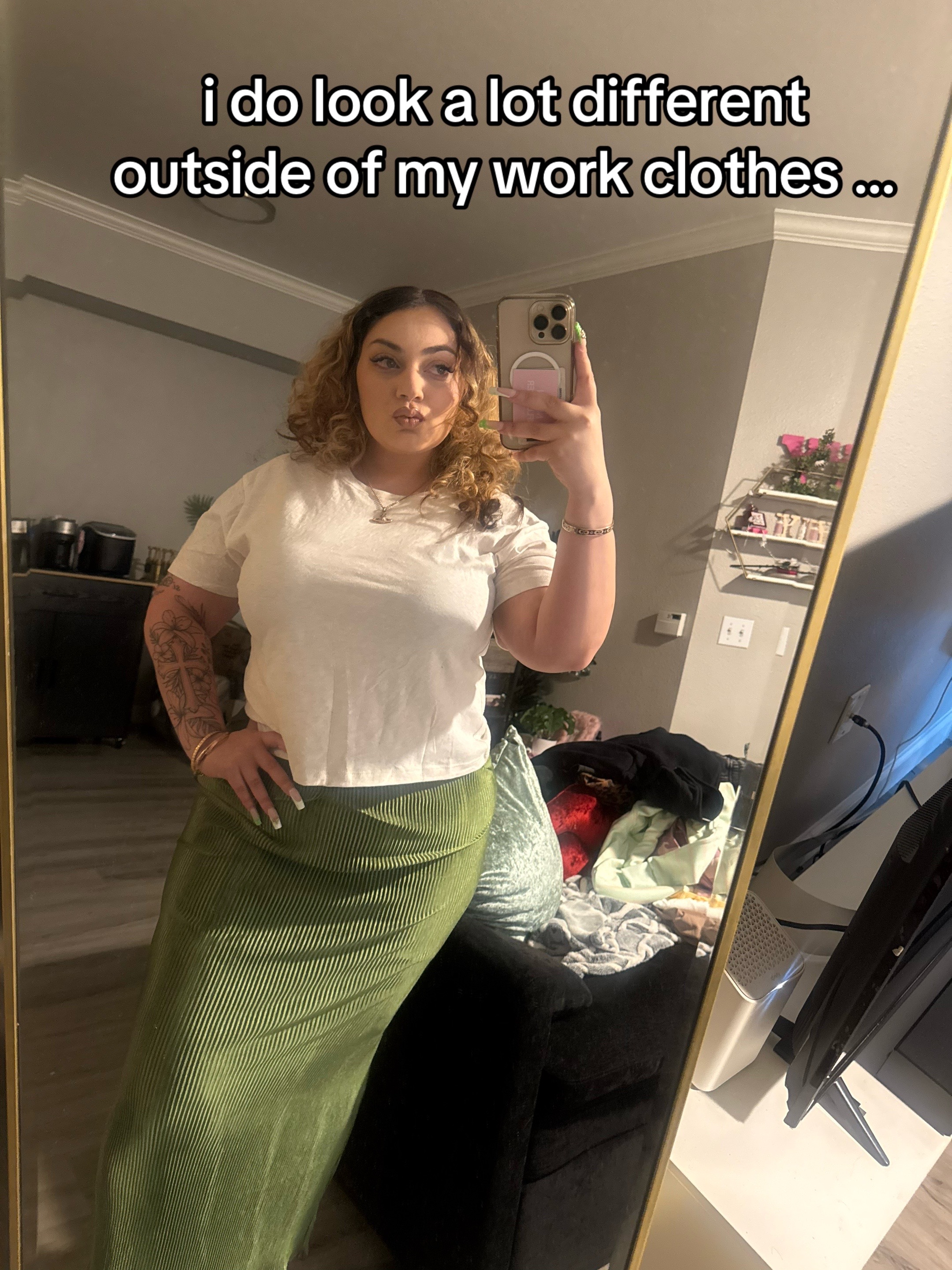 @chichi 𖣂