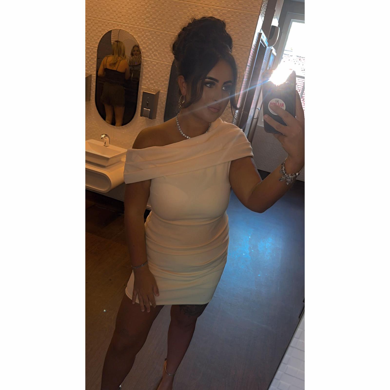 @courtneywhitexx