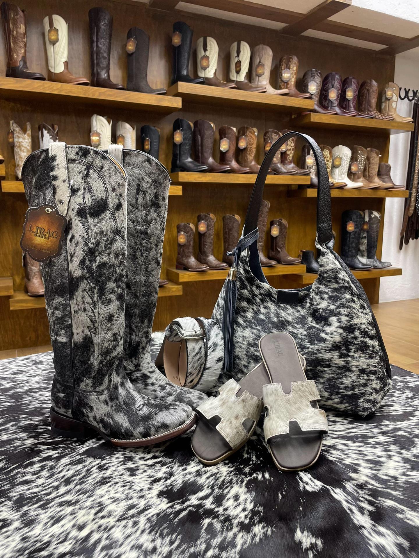 @LIRAC BOOTS