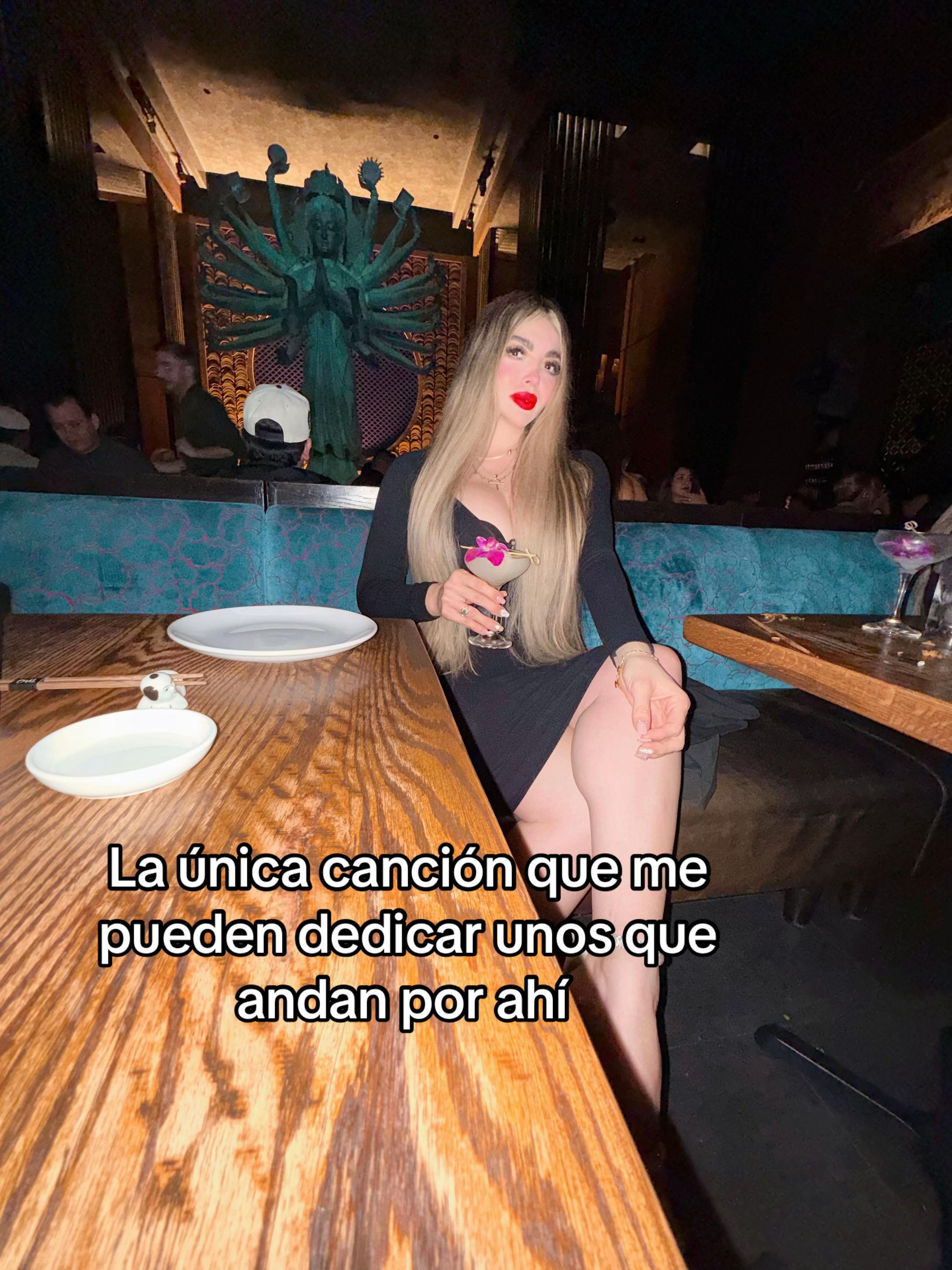 @vanesza_hurtado