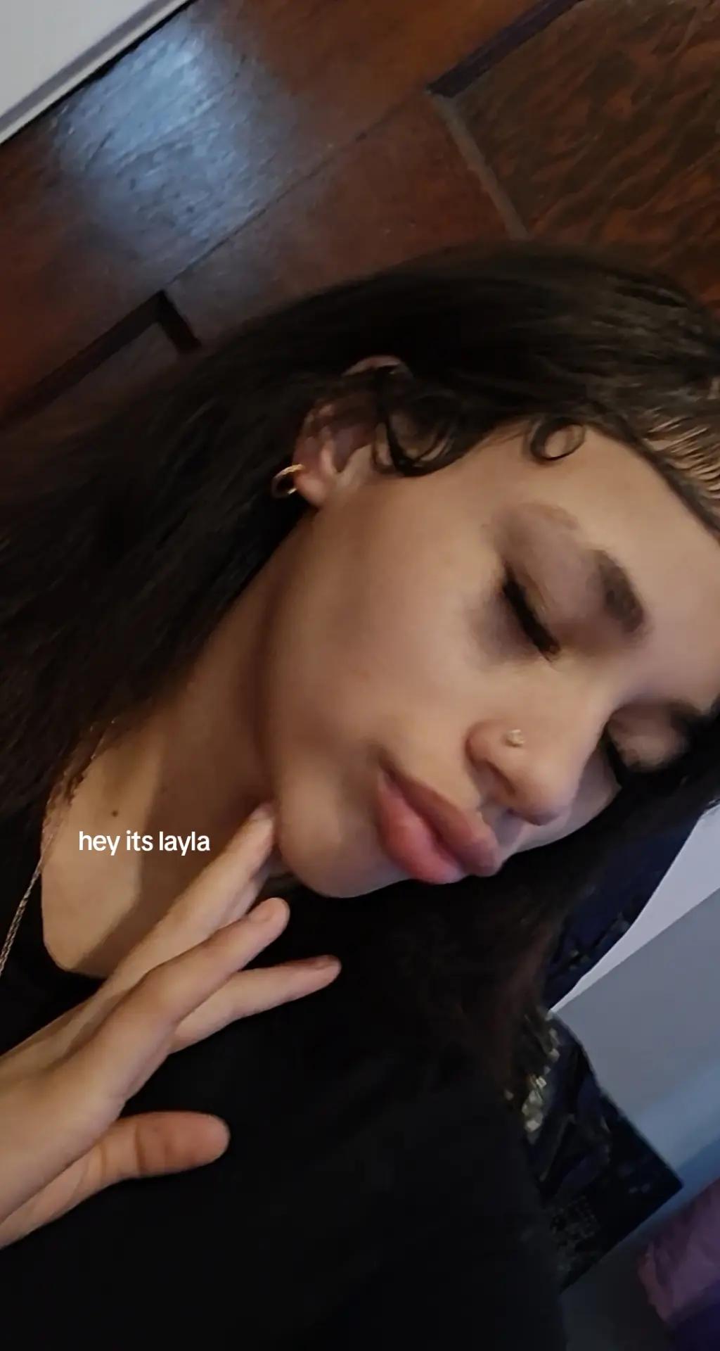 @??? 　  ️