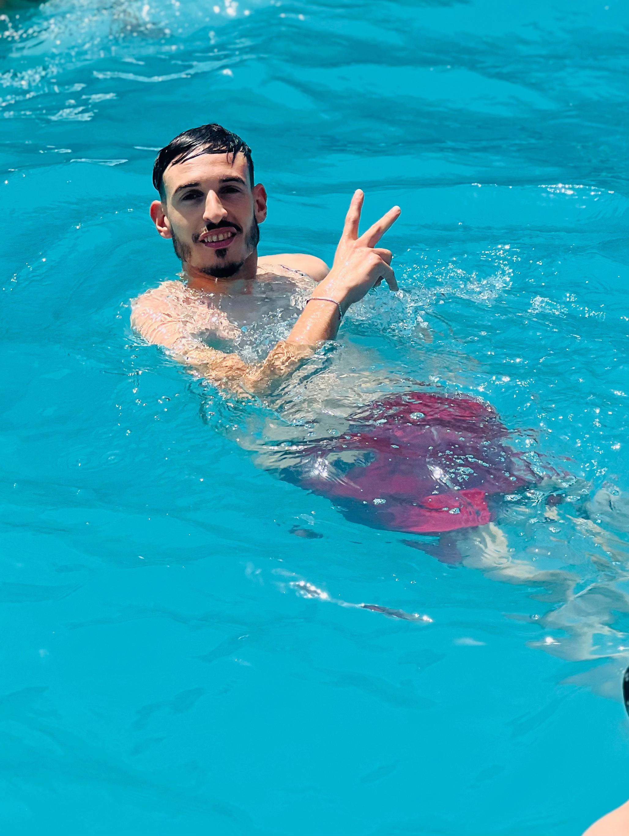 @🐬3alla-ľá_ĺïņê🐬