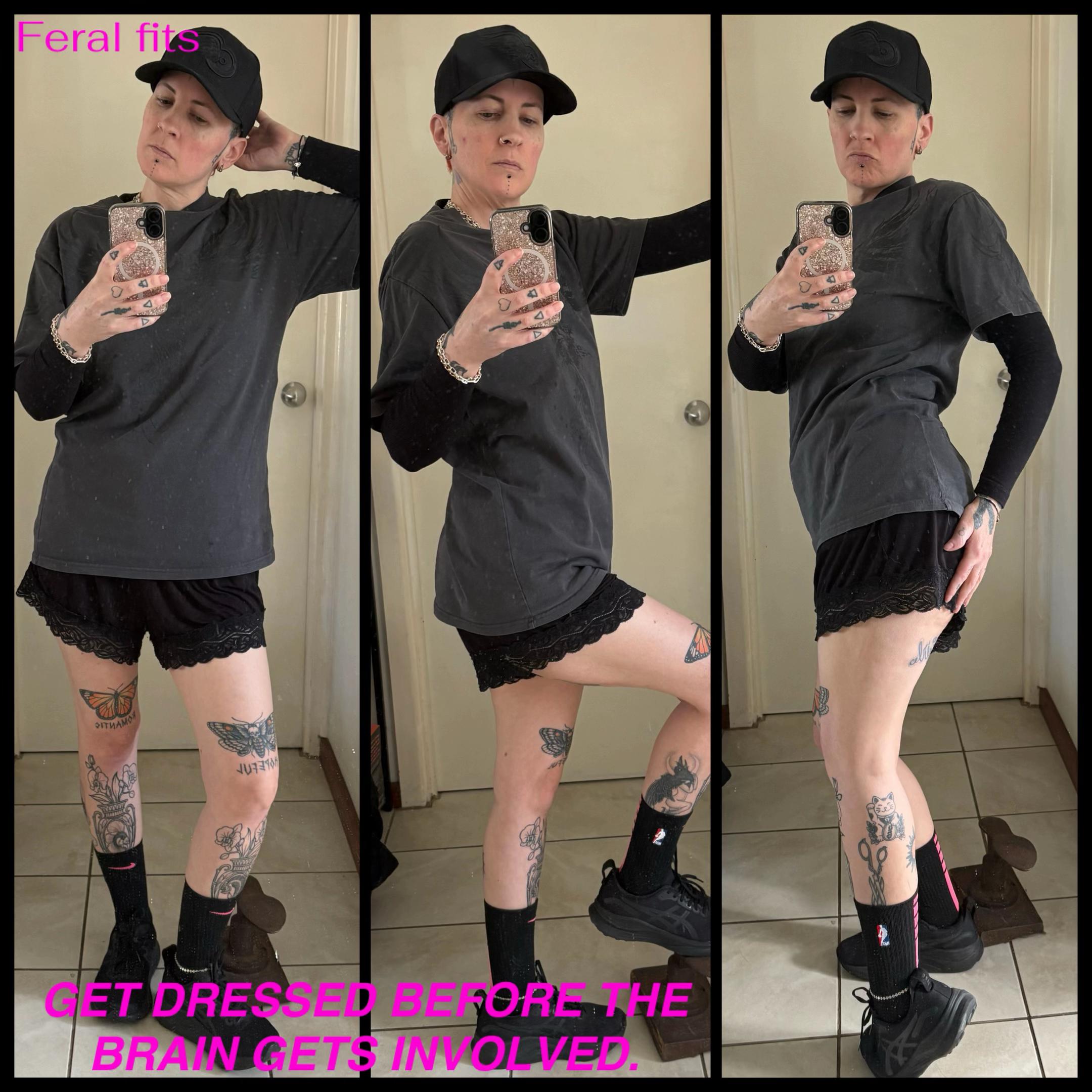 @FeralDoll 11 🖤🖤
