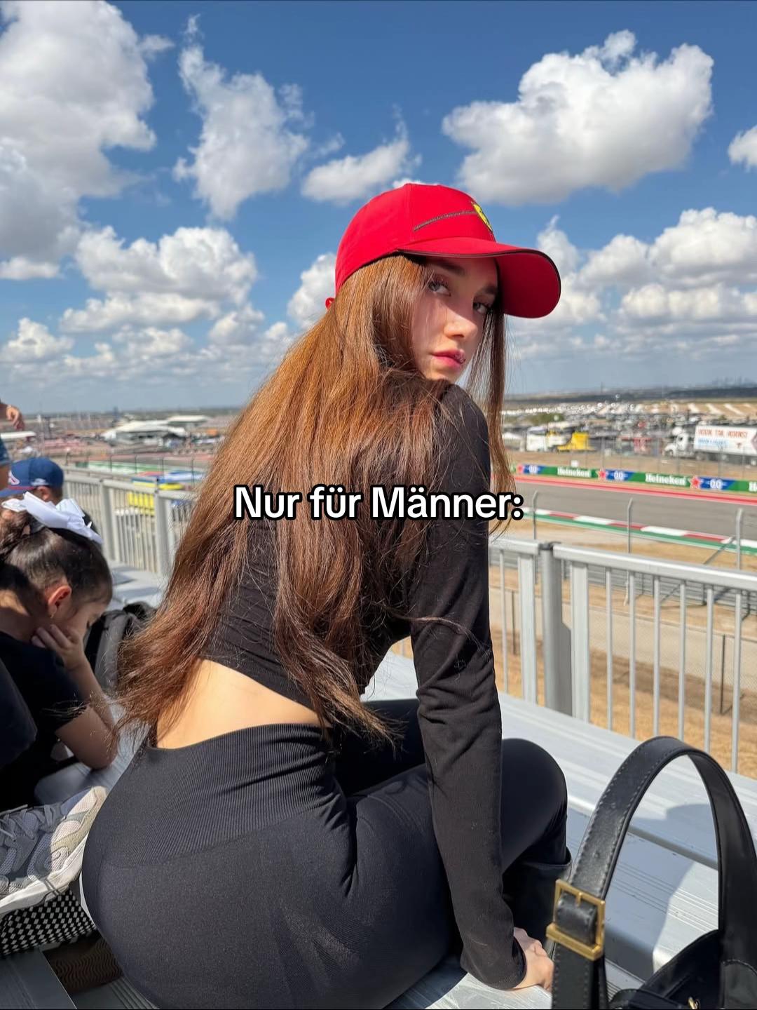 @itsnatliaxklein