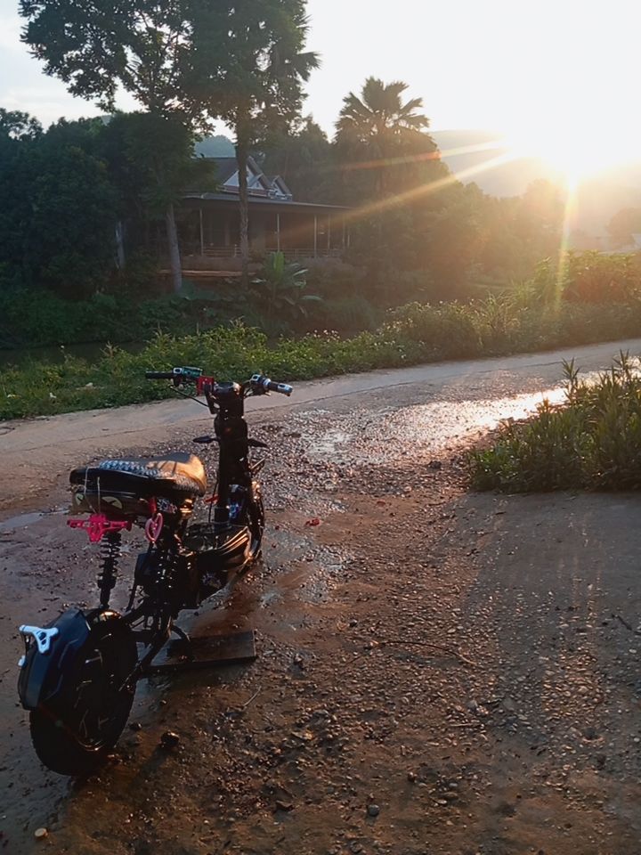 @cuộc sống cần tiền