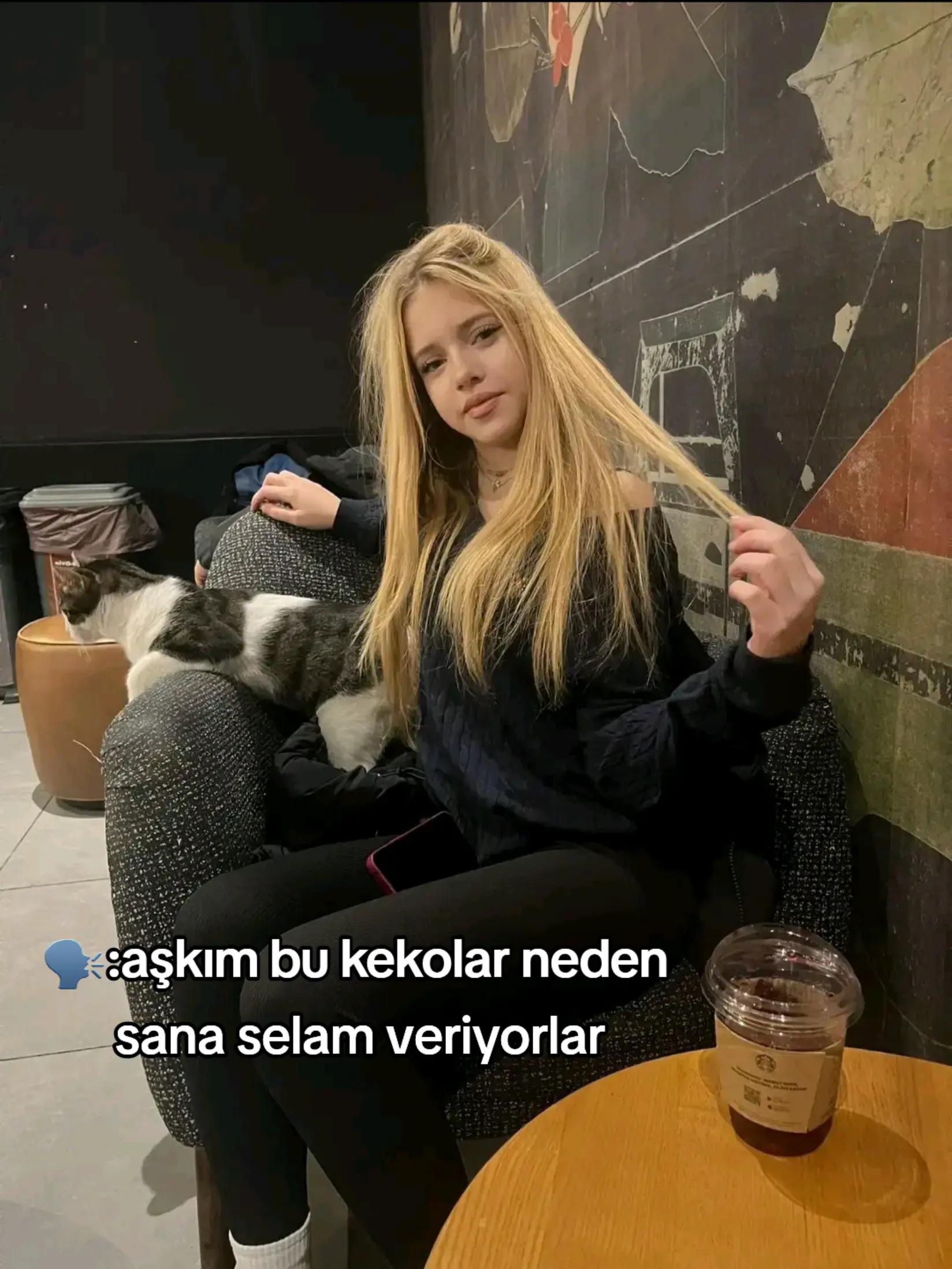 @𝐸𝐿𝒜