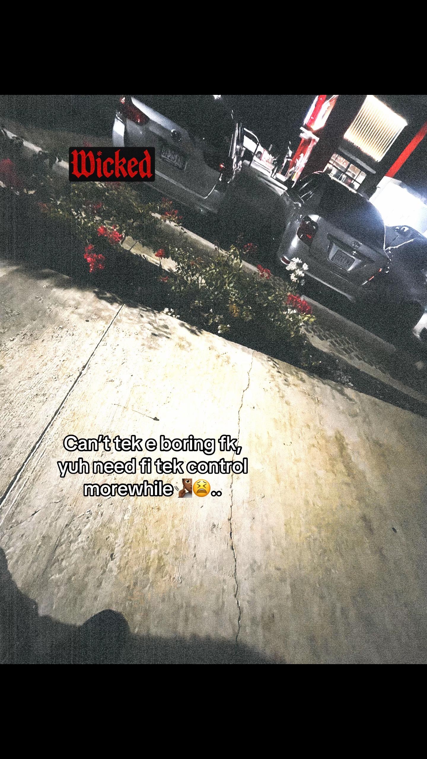 @𝘿𝙧𝙚 🪫