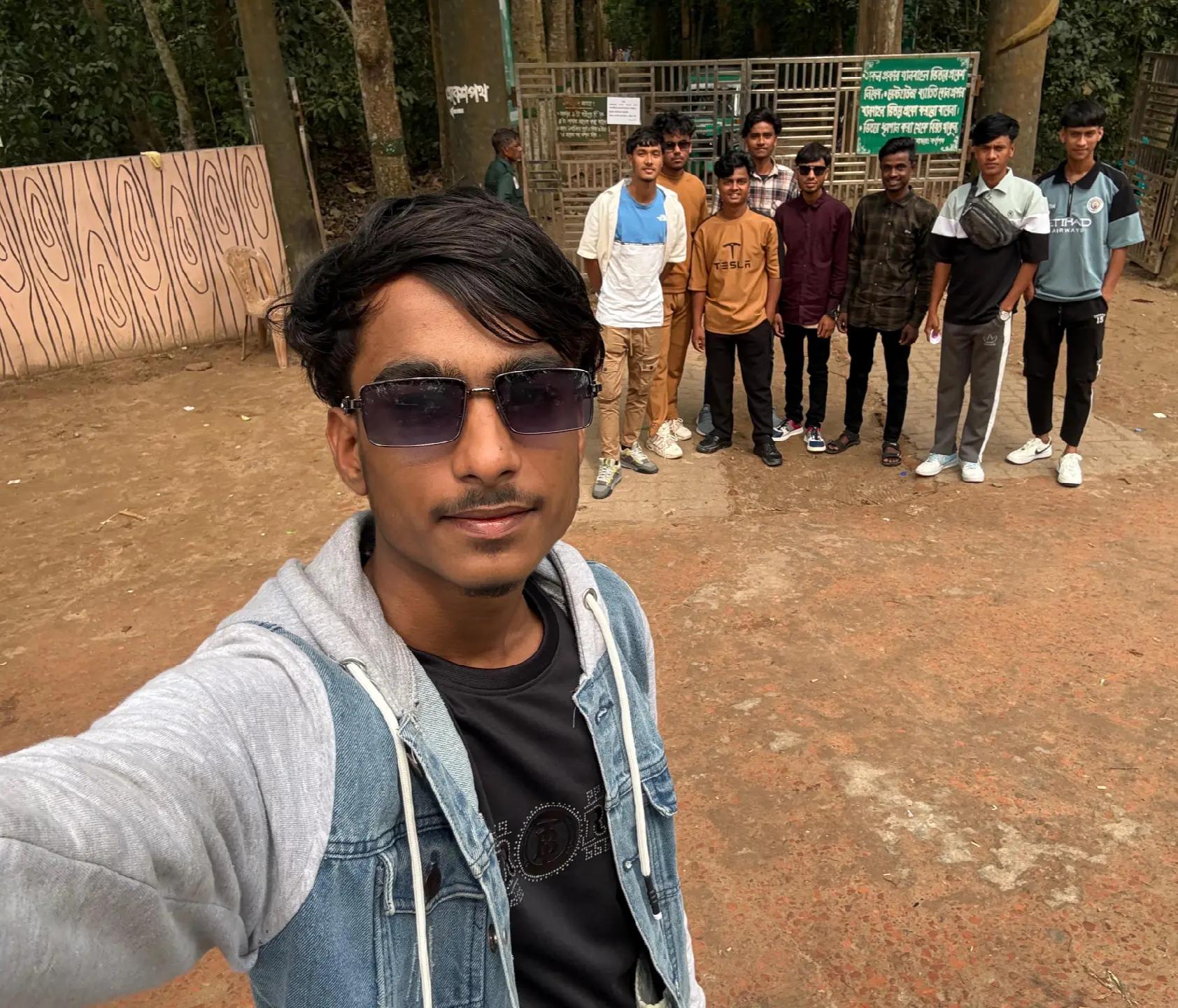 @💫Your Nazrul🍒