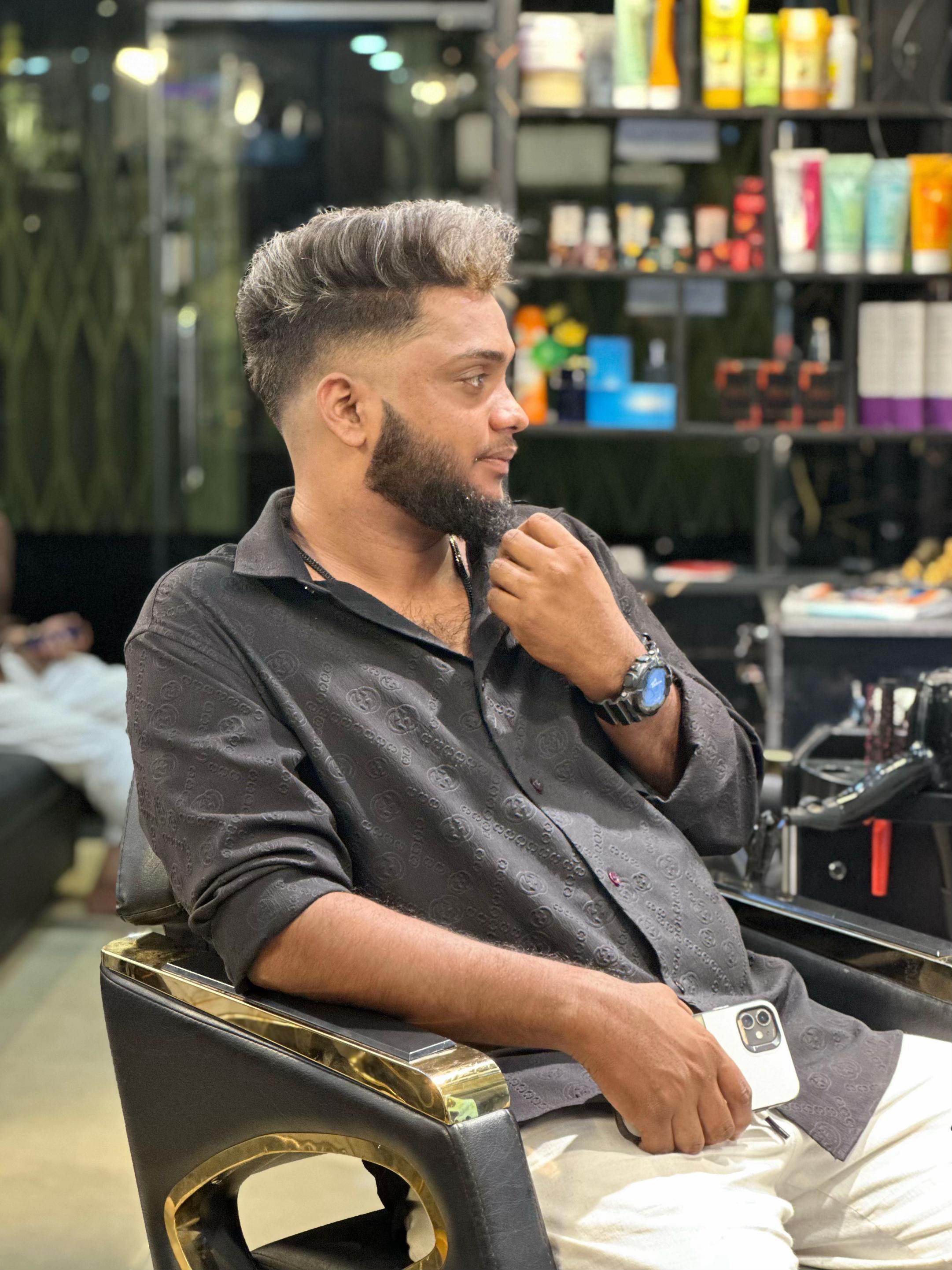 @Vk_Ceylon_saloon