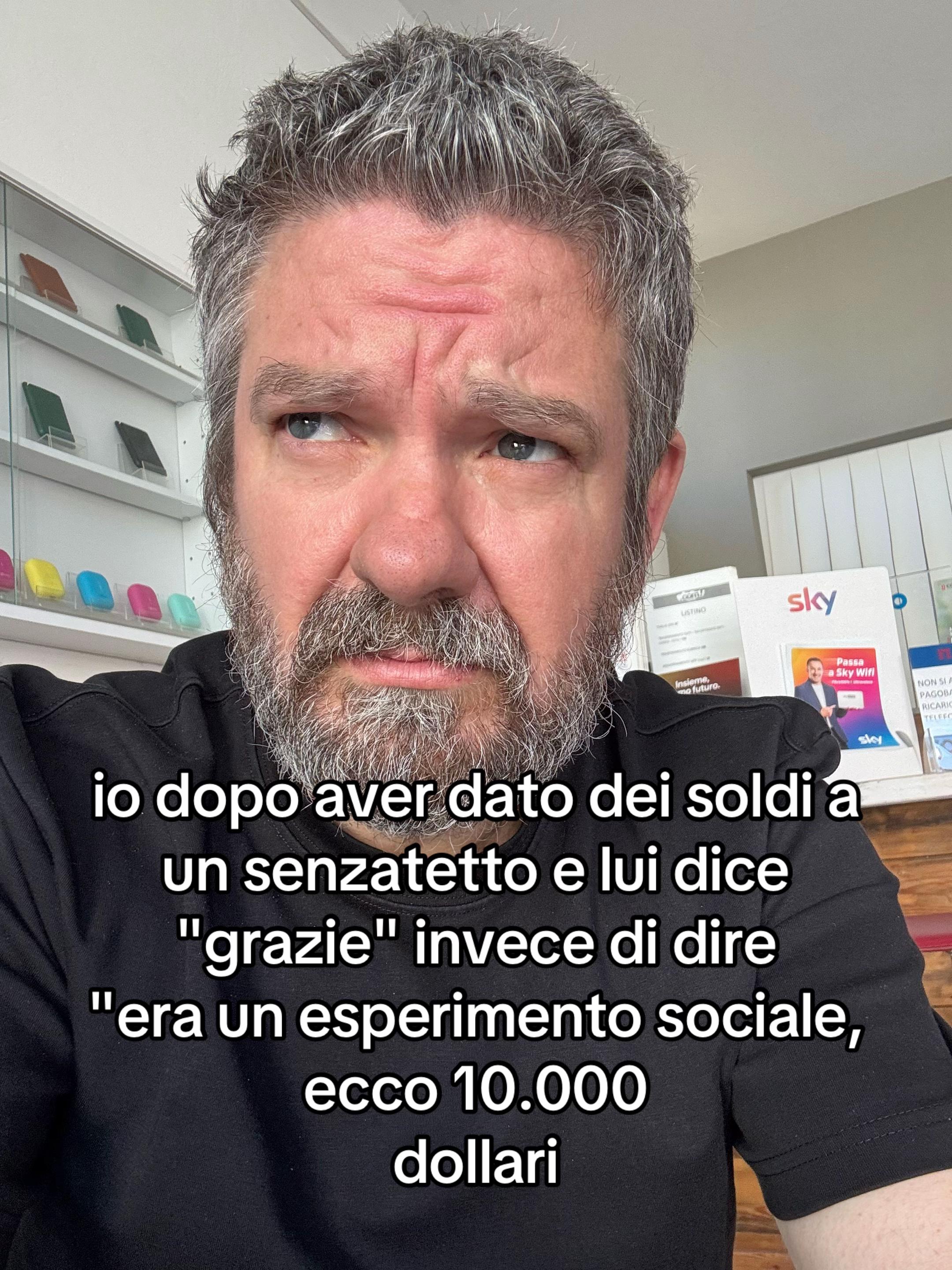 @R M