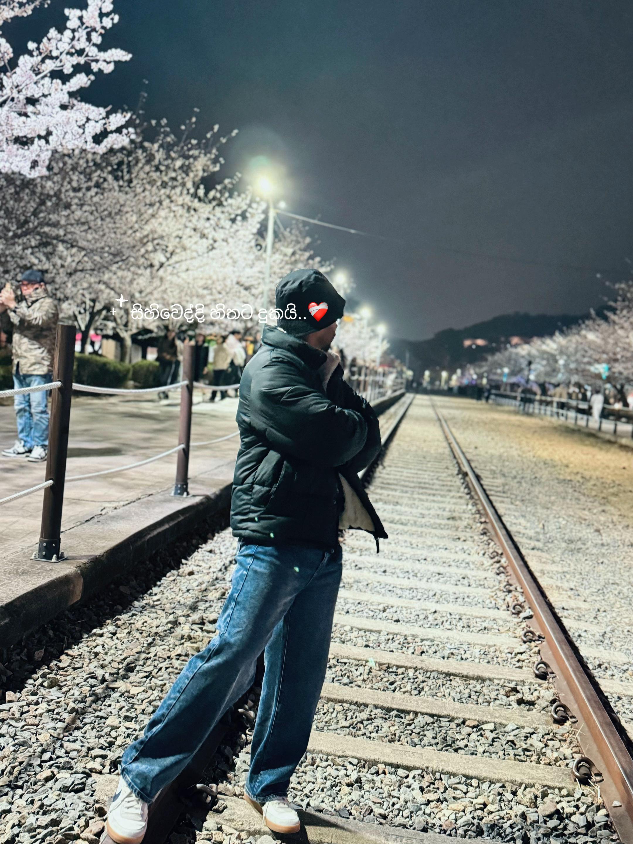 @𝑇𝙝𝒂𝐫𝗶𝘯𝒅𝑢𝑟𝙖𝐣_ 🇰🇷🥀