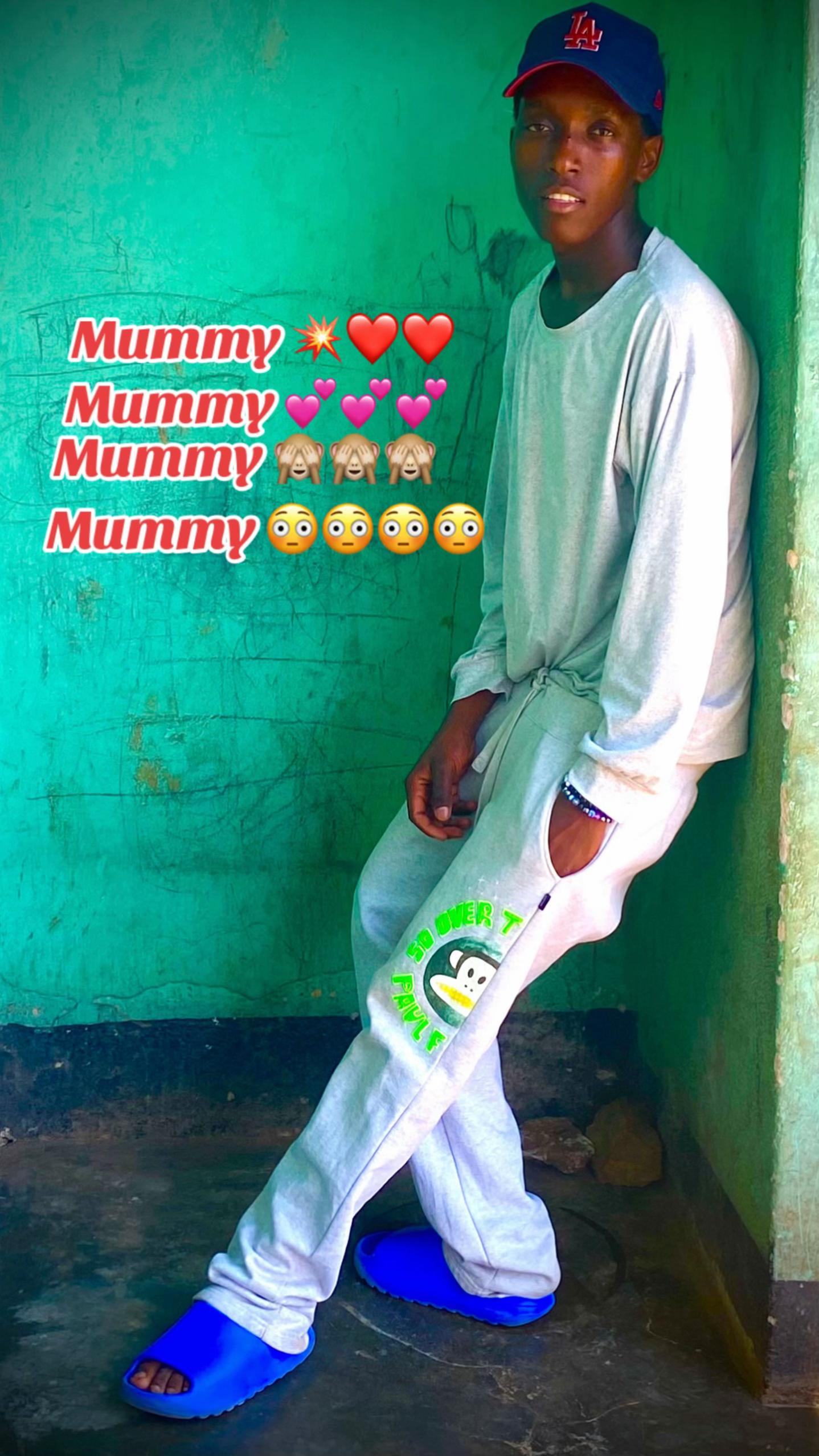 @UMAR🇺🇬