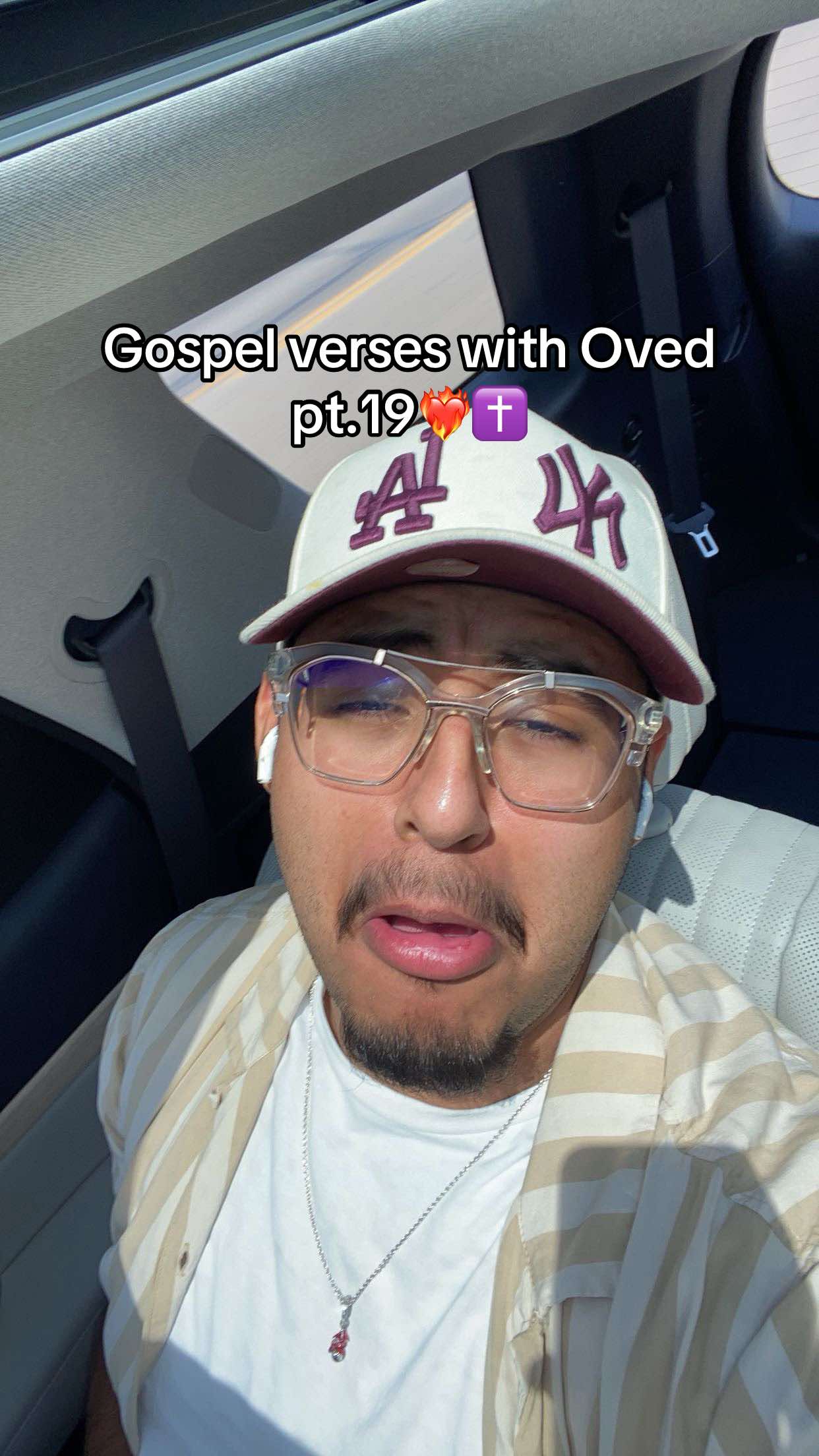 @Oved Cruz