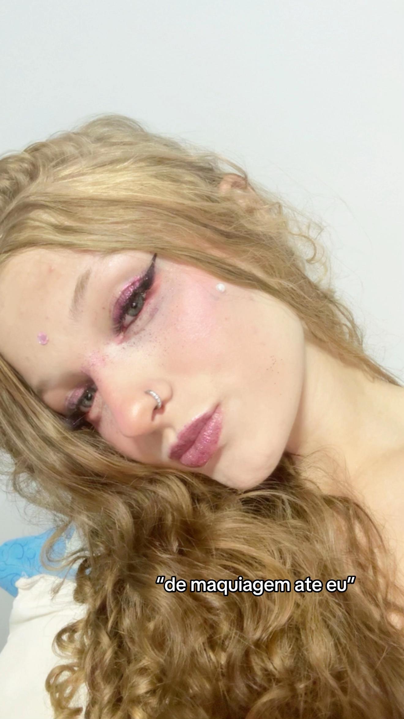@🧜🏻♀️