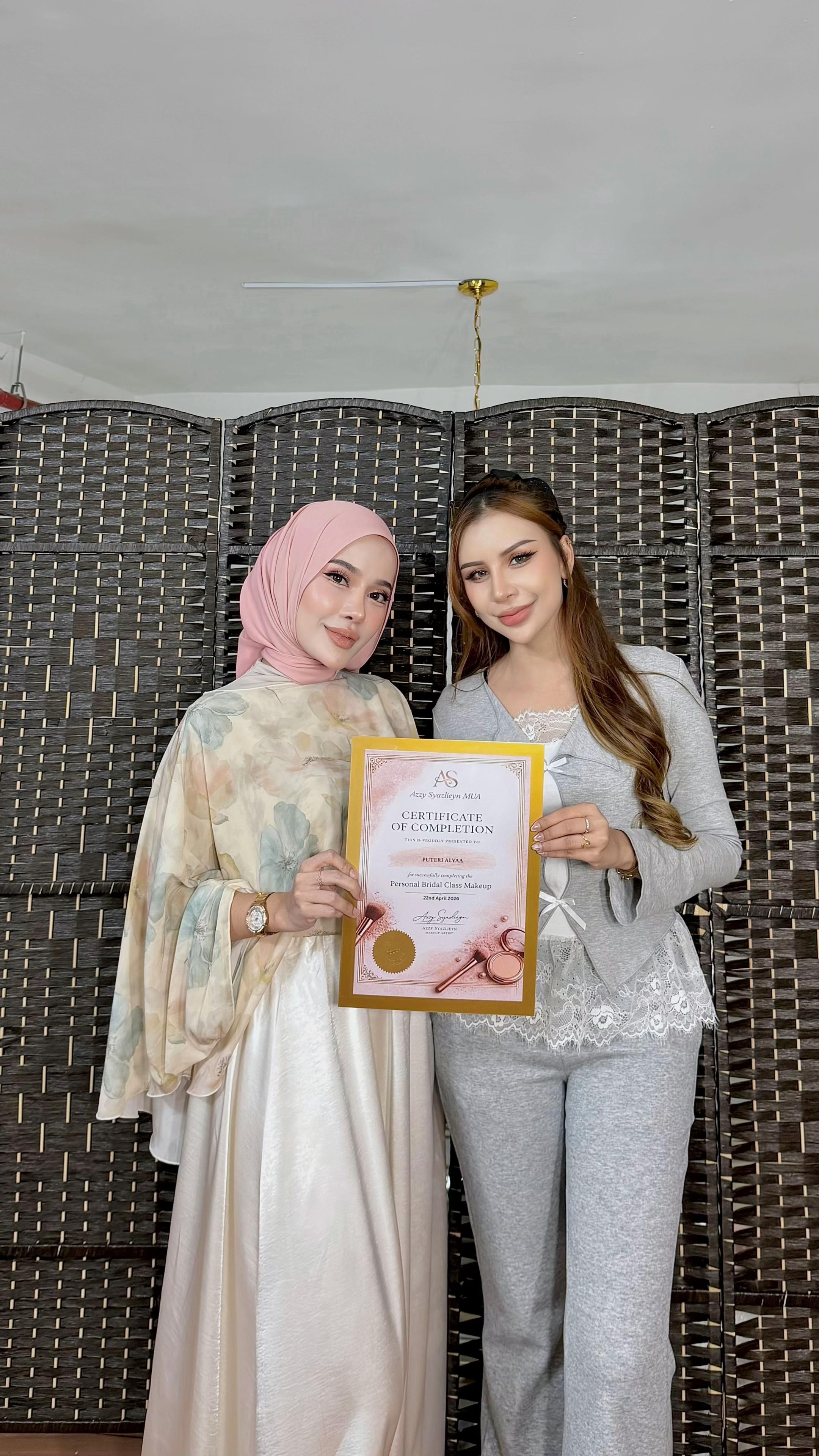 @PuteriAlyaa