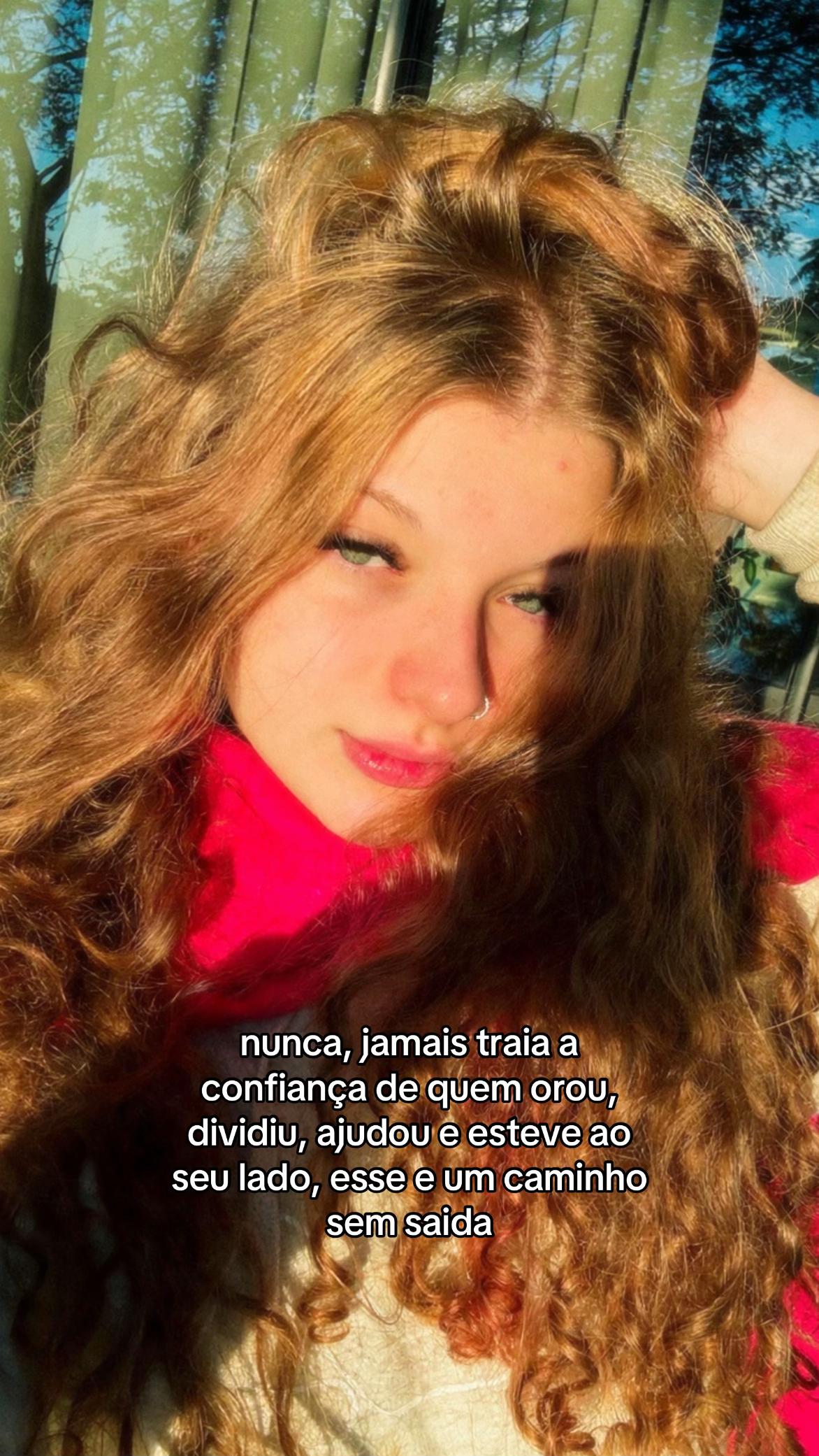 @🧜🏻♀️