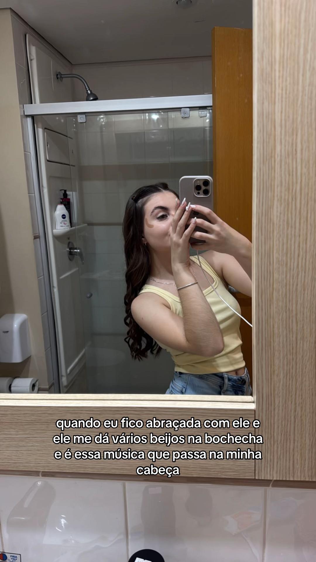 @Vit&oacute;ria Stipp