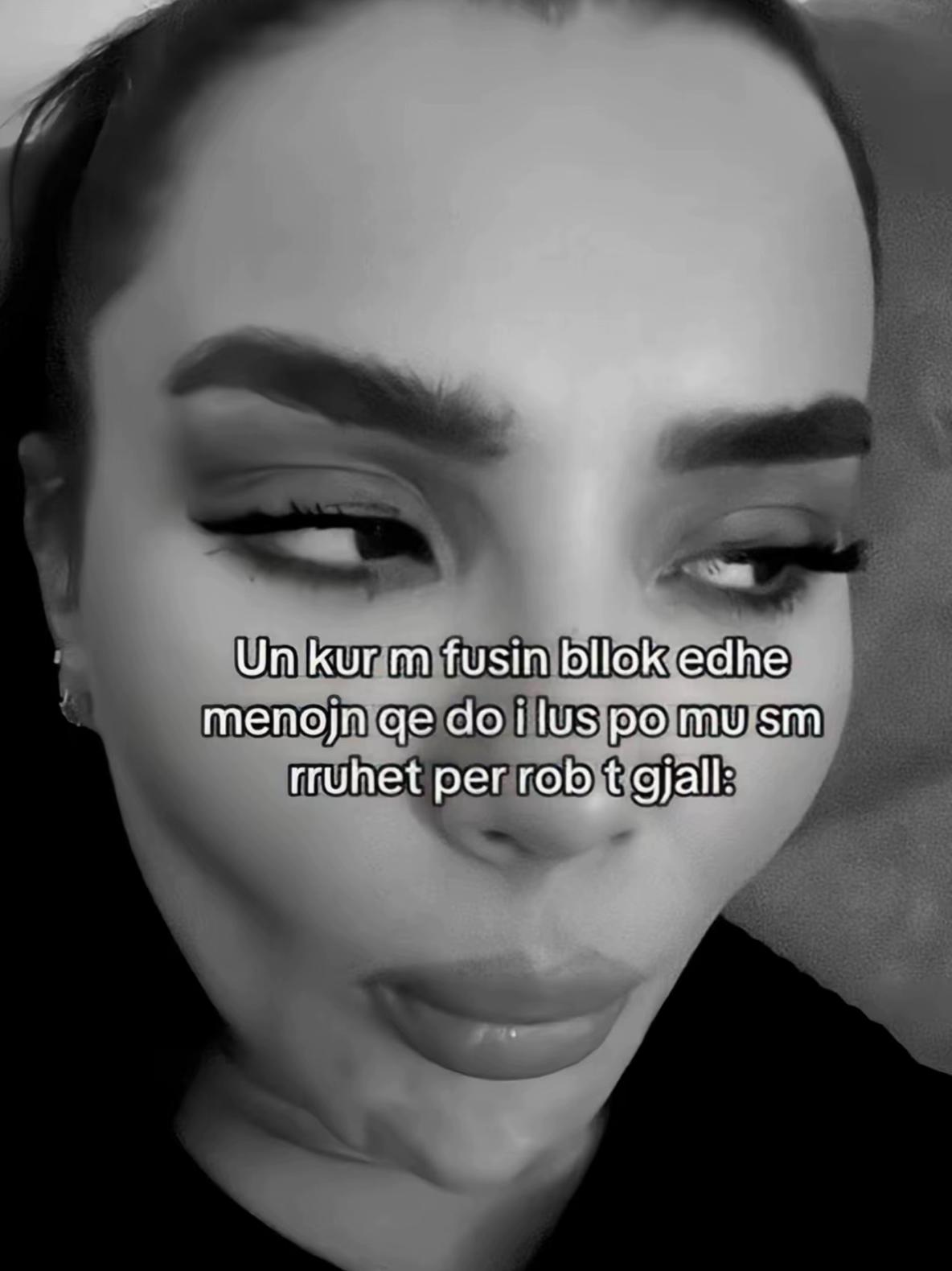 @🖤