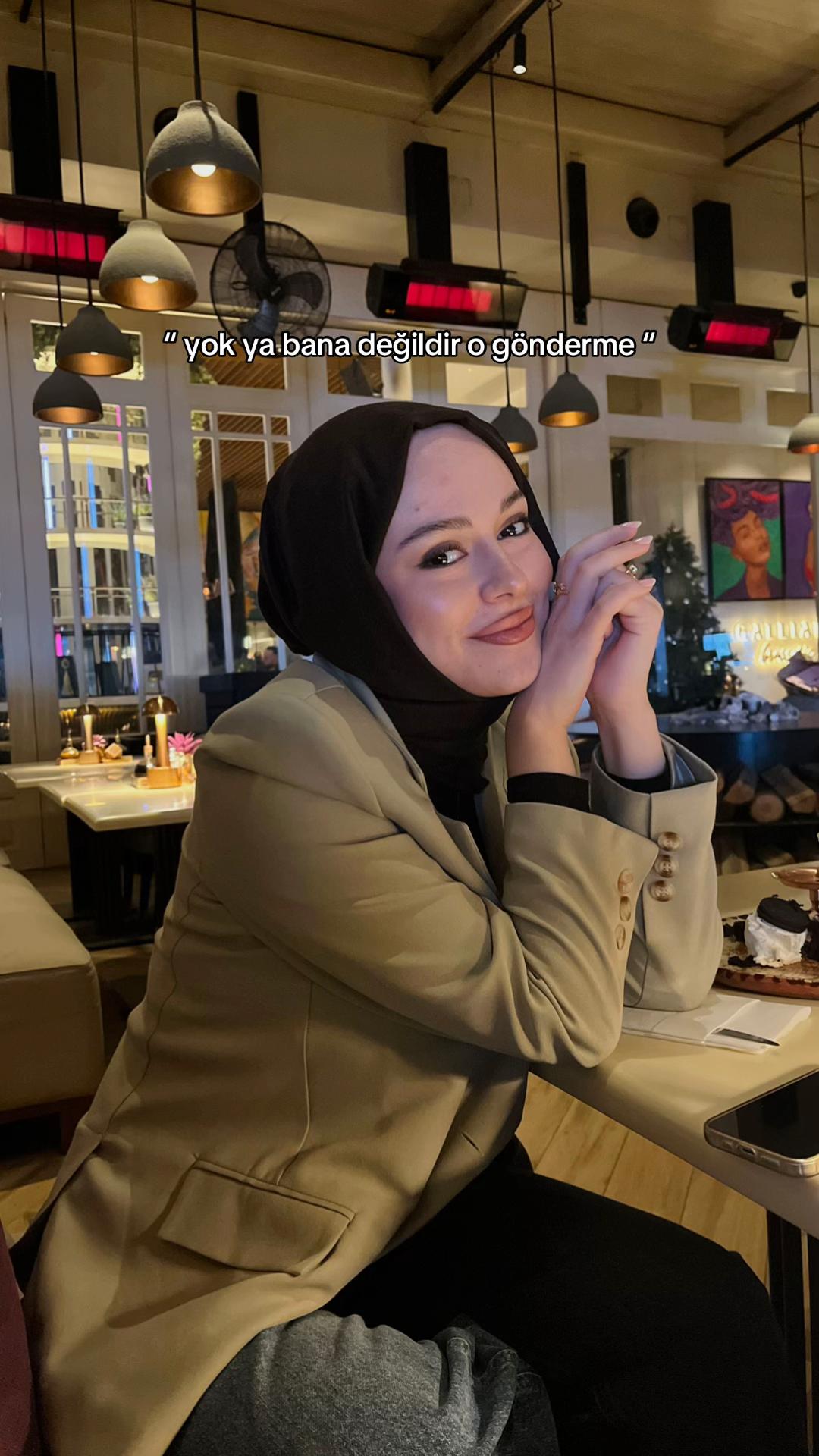 @𝐄𝐬𝐦𝐚 🫒