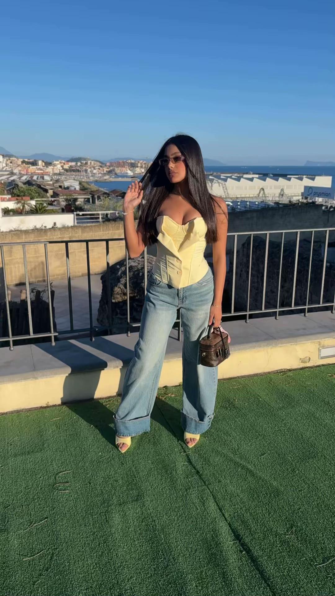 @_lollanasti_