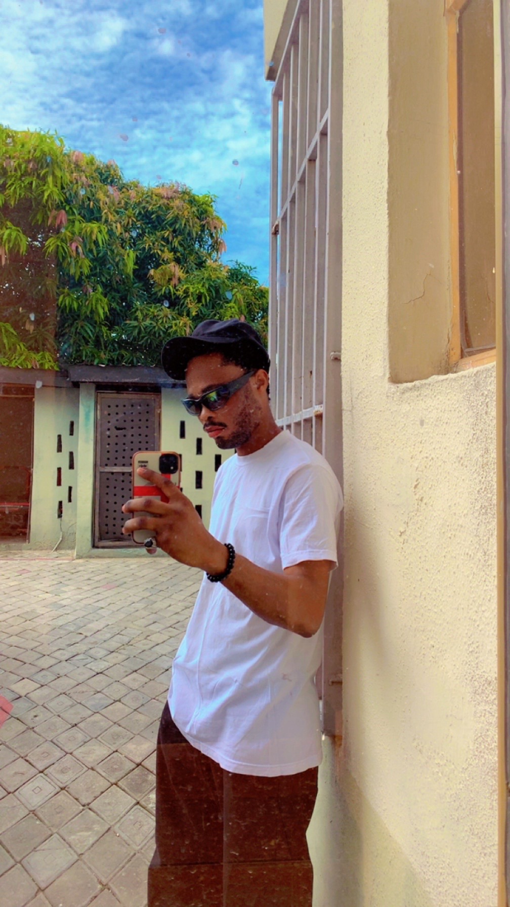 @Adeola Billion 💎