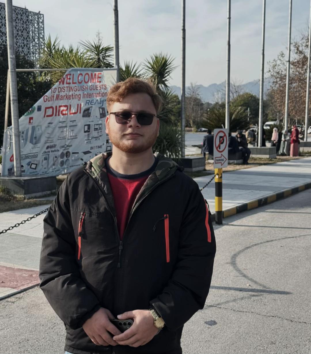 @𝗨𝗠𝗠𝗔𝗥 𝗠𝗔𝗟𝗜𝗞 👑