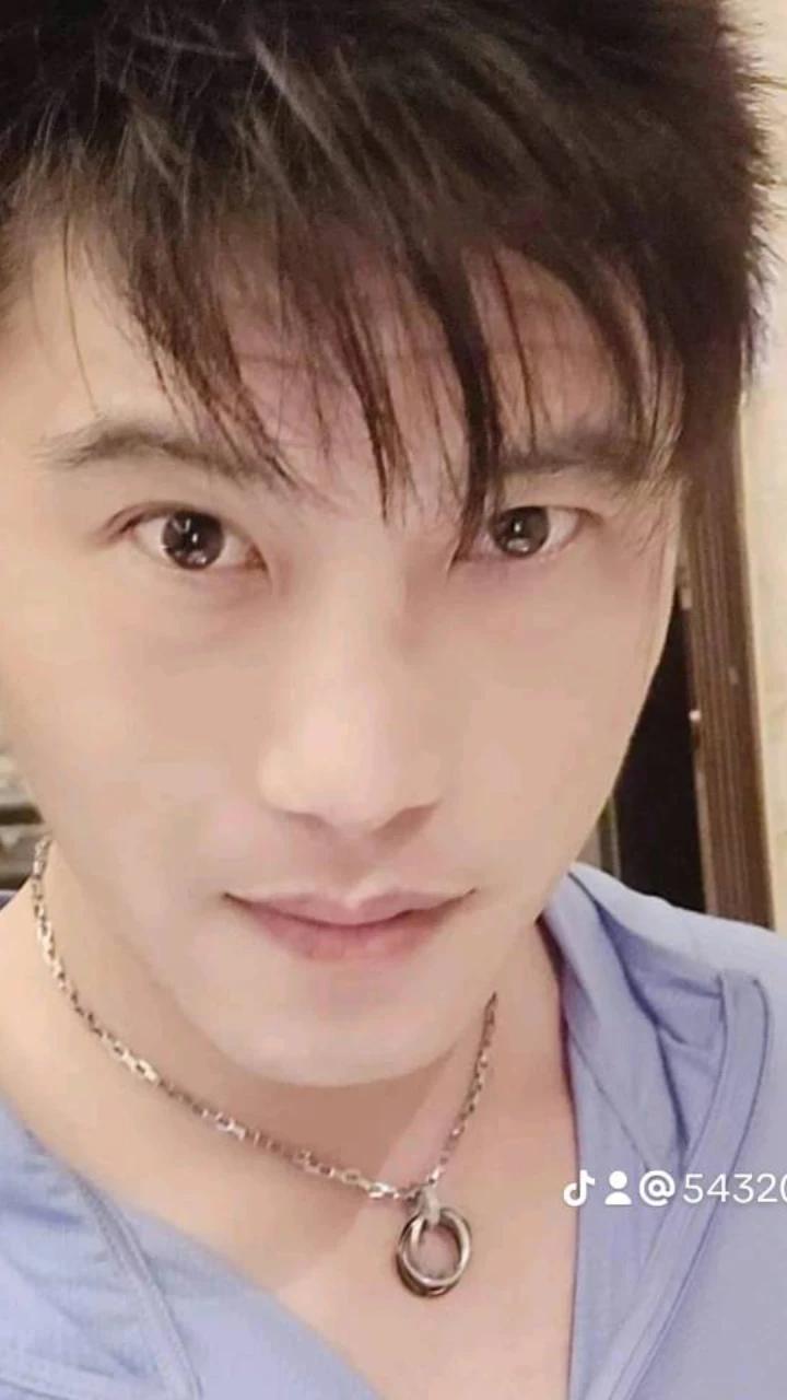 @中明Aaron