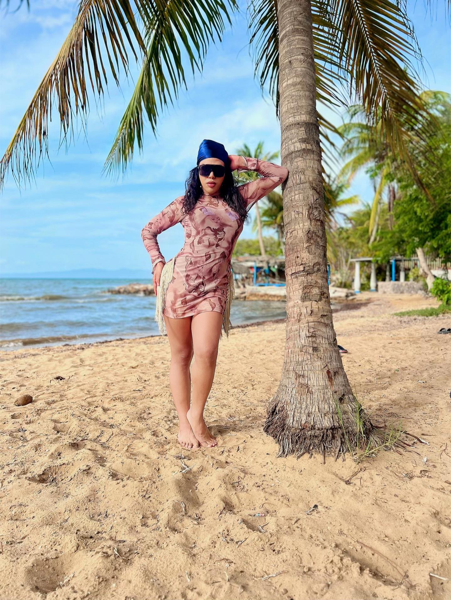 @VICKYFLOWERS_BEAUTYSHINES🌺👑✨