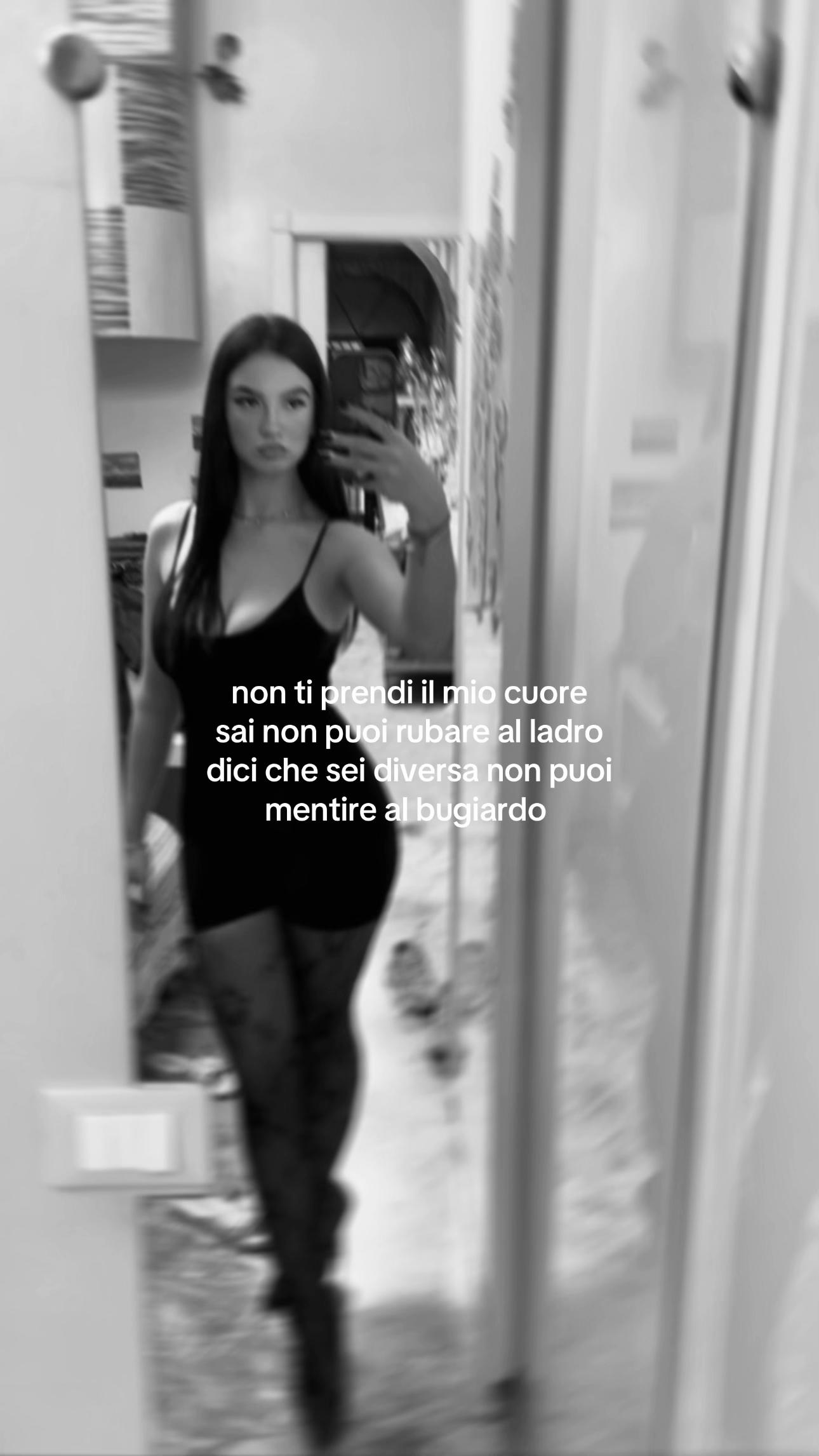 @flaviadoor