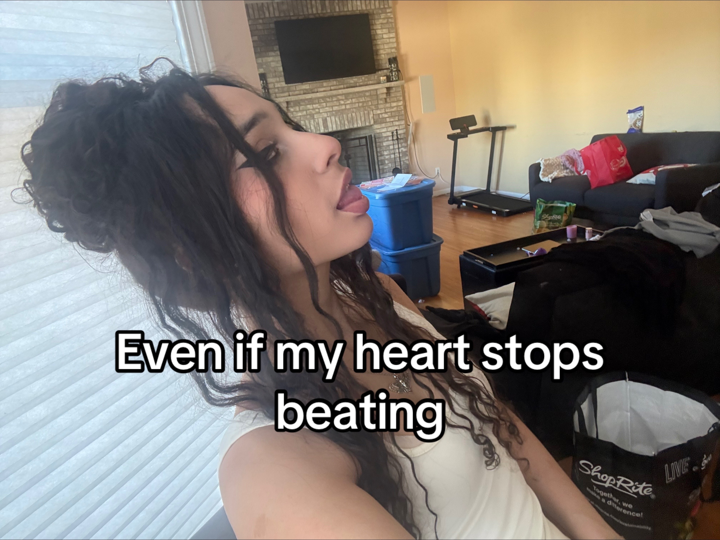 @zozolovesguitar