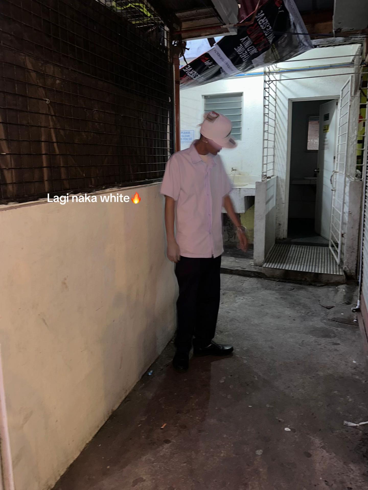 @Mos