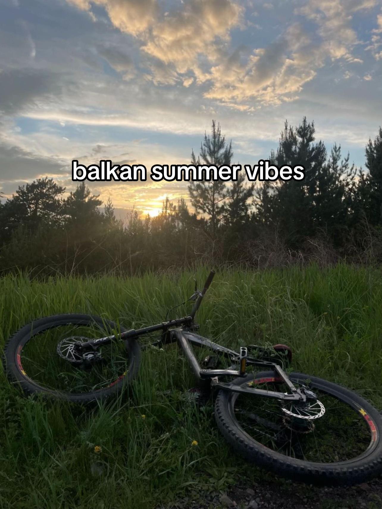 @AM