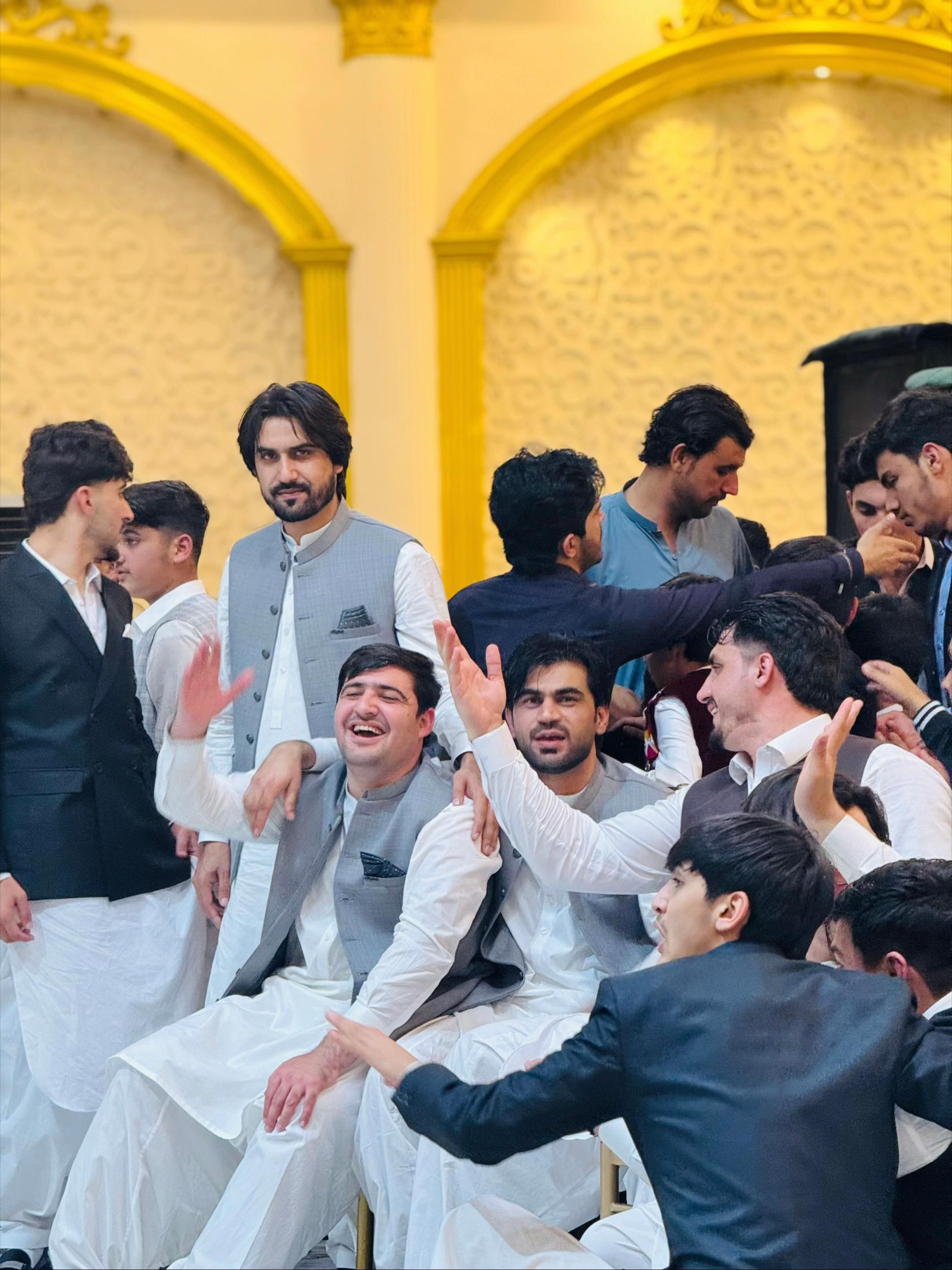 @eshu_shinwari 🥀🌺