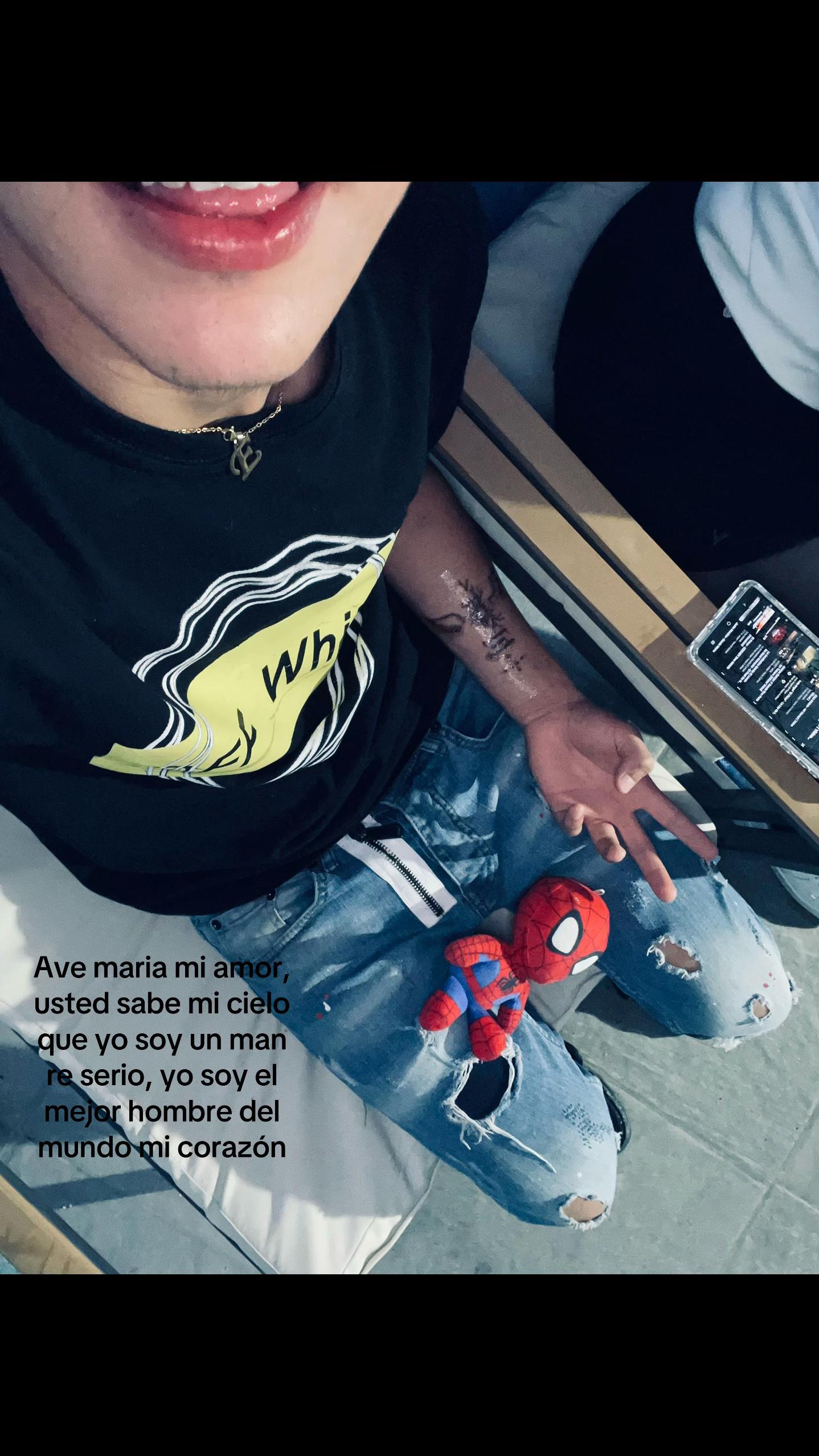 @👻