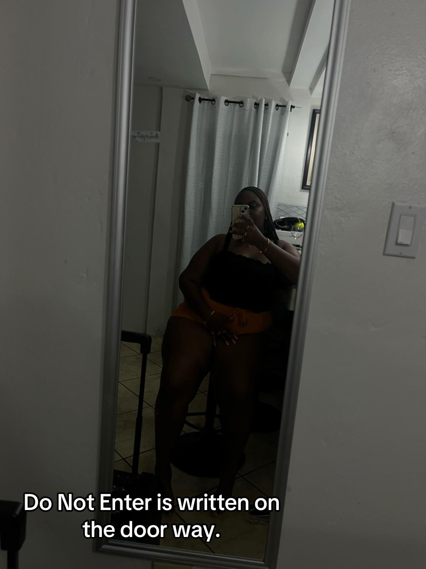 @MichaelaBurgess ᥫ᭡