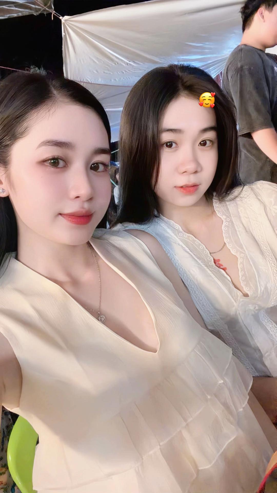 @Diễm My